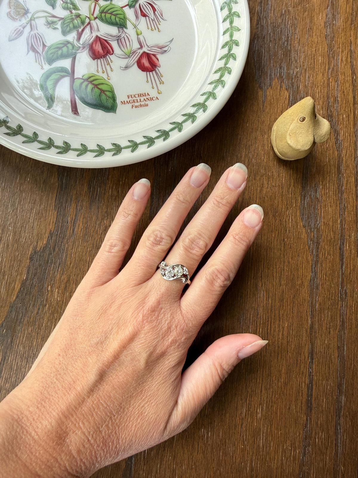 Vintage .8 Carat Tdw Old Mine Old European Cut Diamond SWIRL Ring 14k White Gold Ornate Scrolled Band Art Deco Stacker Toi et Moi
