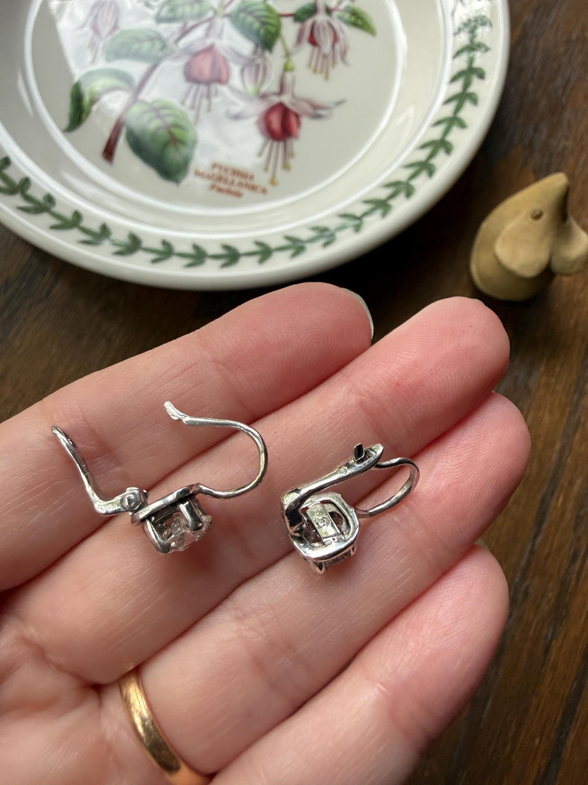 FRENCH Vintage Boxed Two Carats Tdw Antique Old Mine Cut DIAMOND Fixed Dangle Earrings 18k White Gold 2Ctw