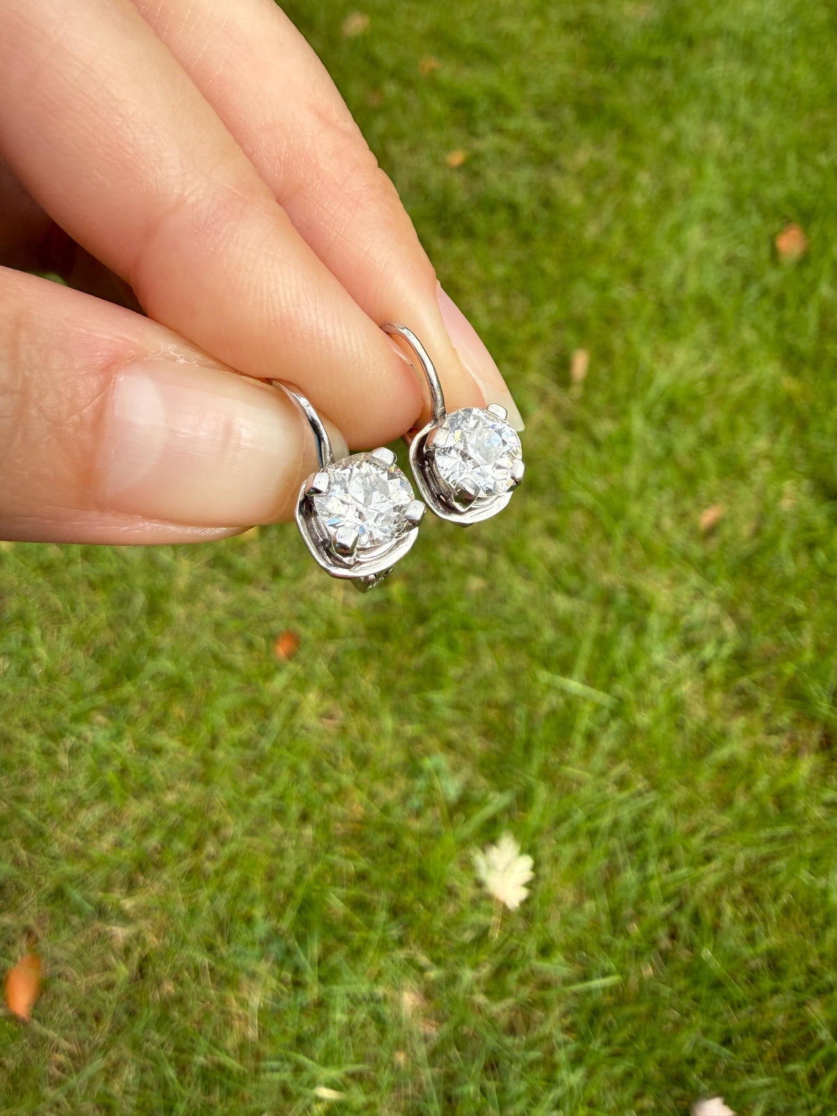 FRENCH Vintage Boxed Two Carats Tdw Antique Old Mine Cut DIAMOND Fixed Dangle Earrings 18k White Gold 2Ctw