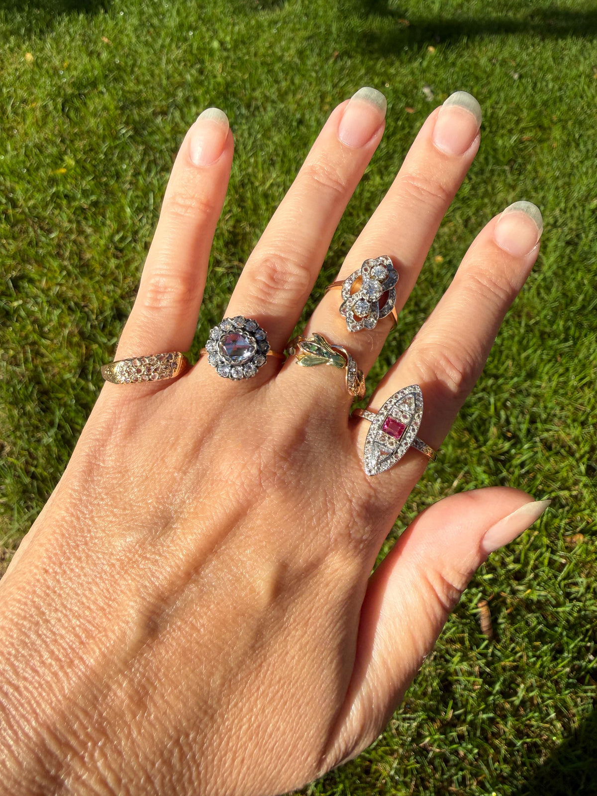 Antique 21 Natural Old Rose Cut DIAMONDS Angled GRID Triple Row Cobblestone 18k Gold Ring Stacker Pave Encrusted Wide Band Sparkle