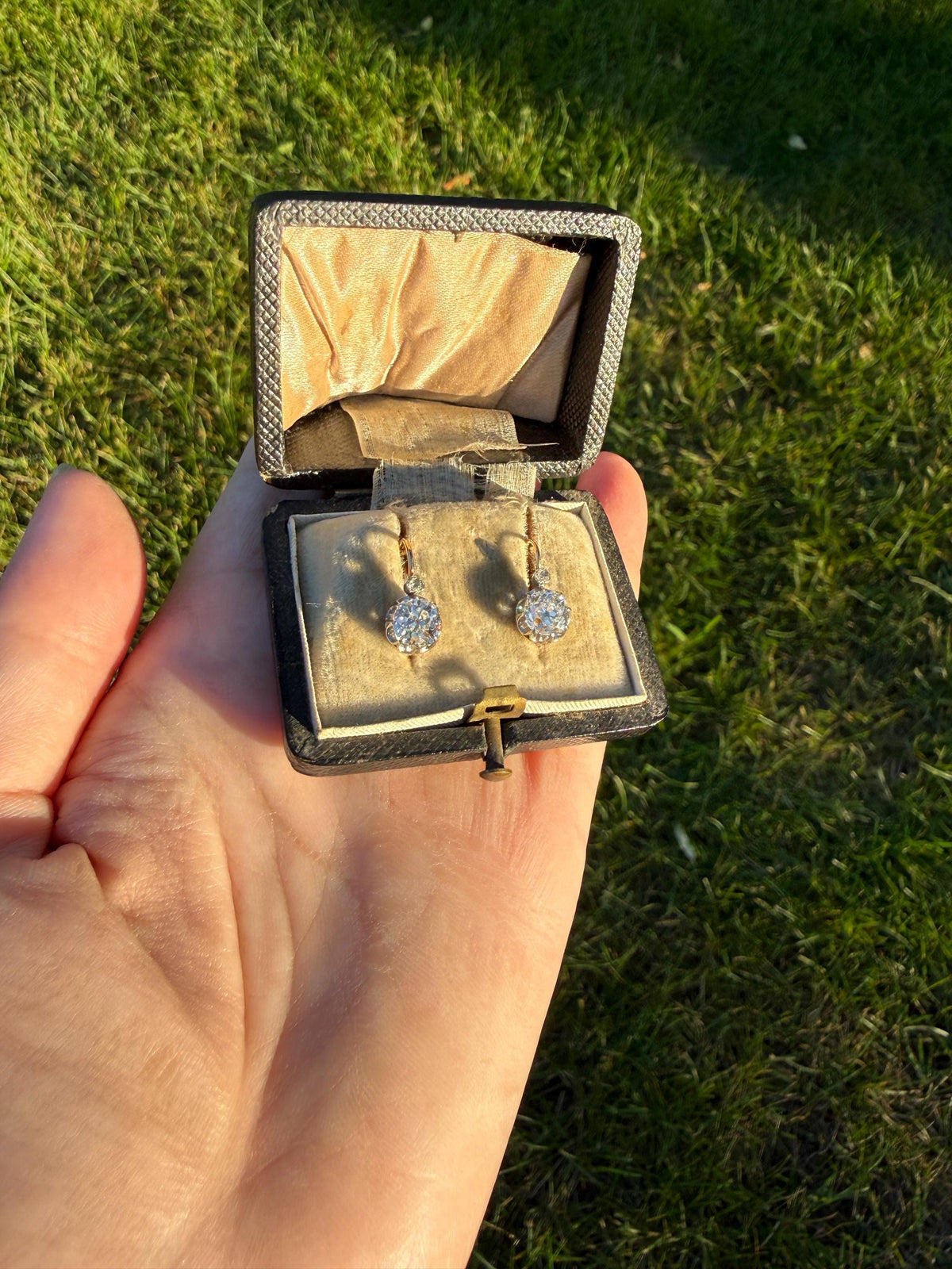 BOXED Original Antique 1.75 Carat Tdw Old Mine Cut Diamond Earrings 18k Gold Platinum French Victorian Dangle Dormeuse Gift Belle Epoque