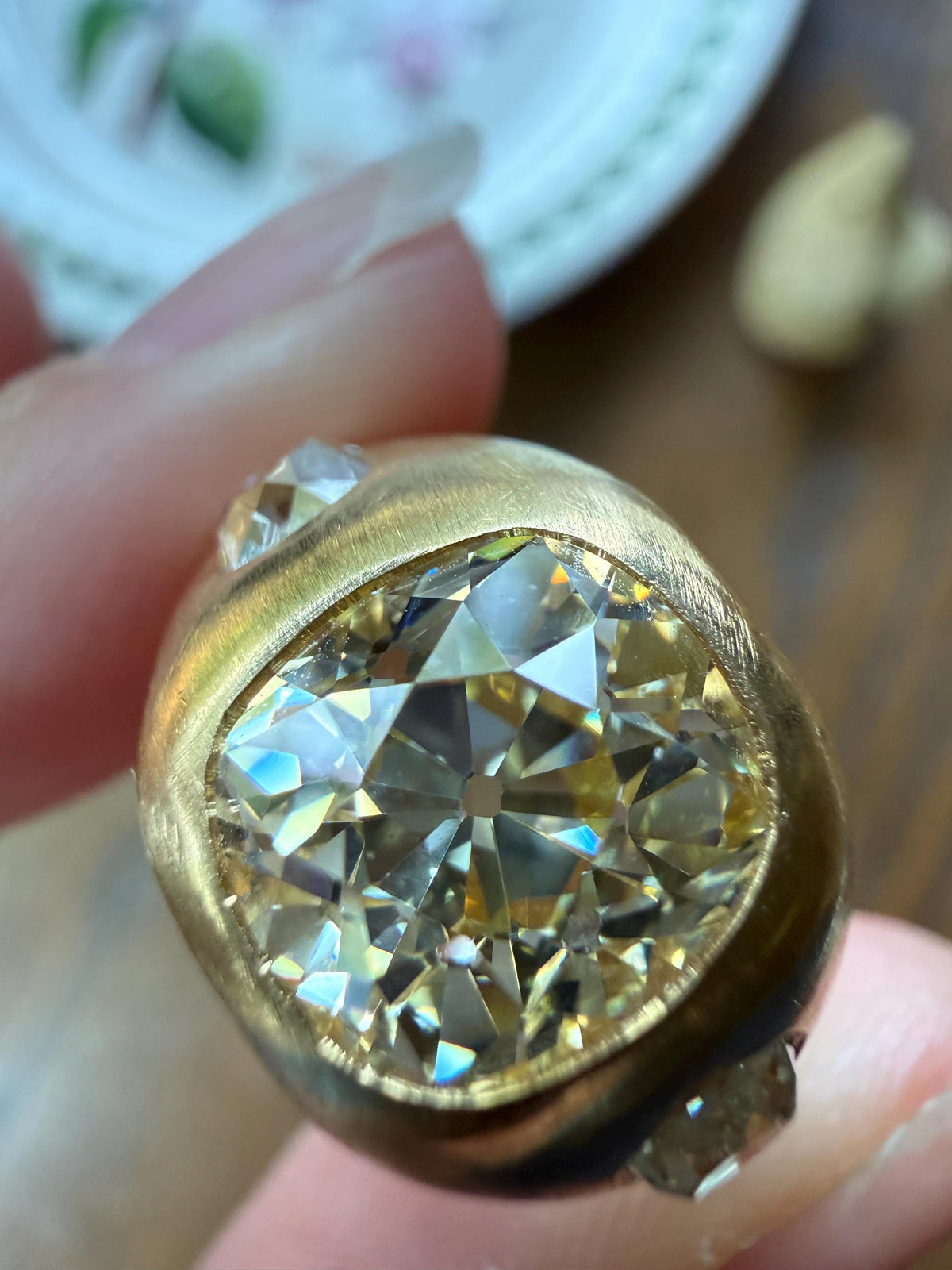 HEAVY 5.2 Carats Eye Clean Natural Antique Old Mine Cut Diamond Three Stone Gypsy Ring 14.5g 18k Gold Matte Band Stacker Man Unisex Chunky
