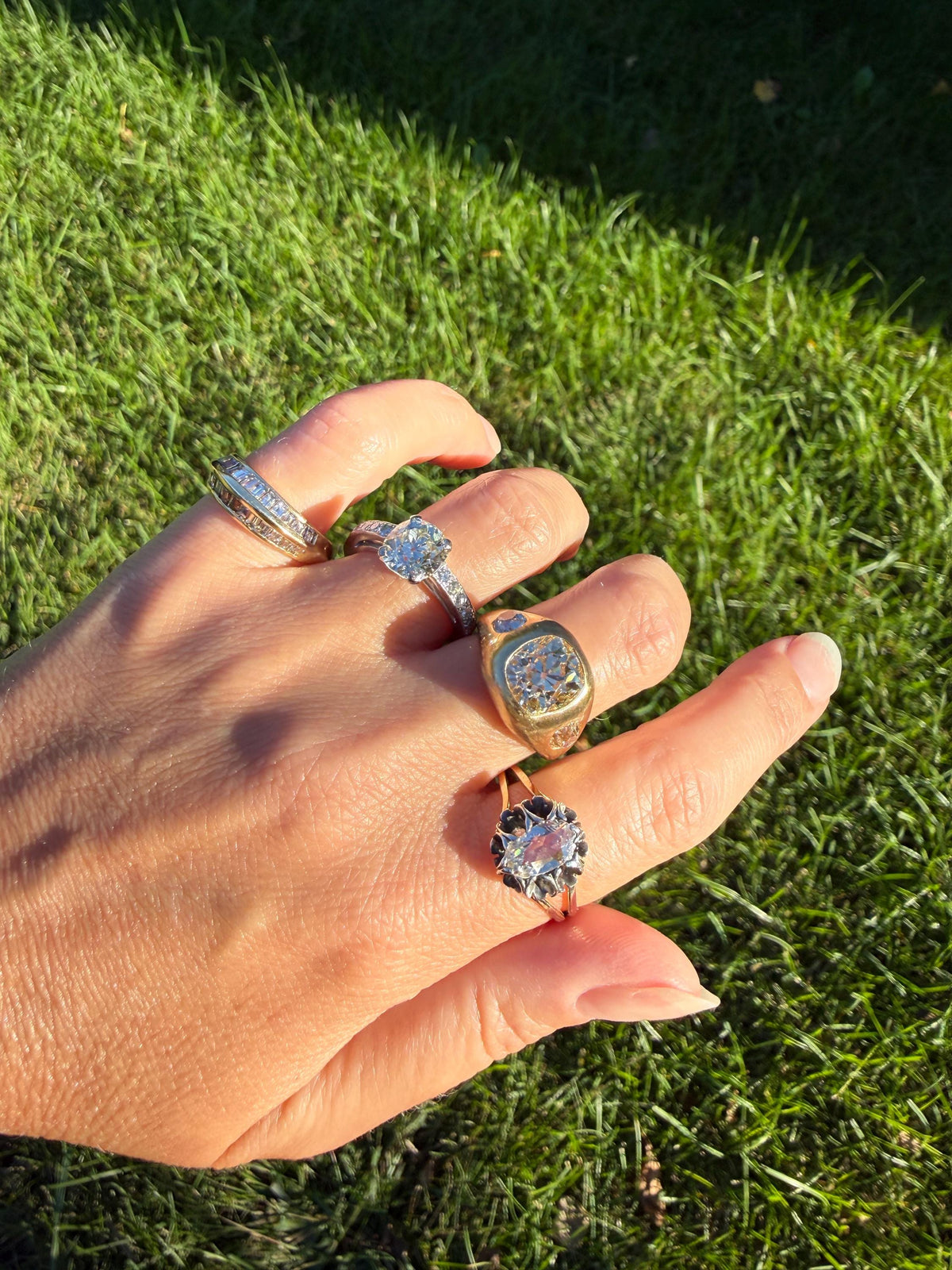 HEAVY 5.2 Carats Eye Clean Natural Antique Old Mine Cut Diamond Three Stone Gypsy Ring 14.5g 18k Gold Matte Band Stacker Man Unisex Chunky