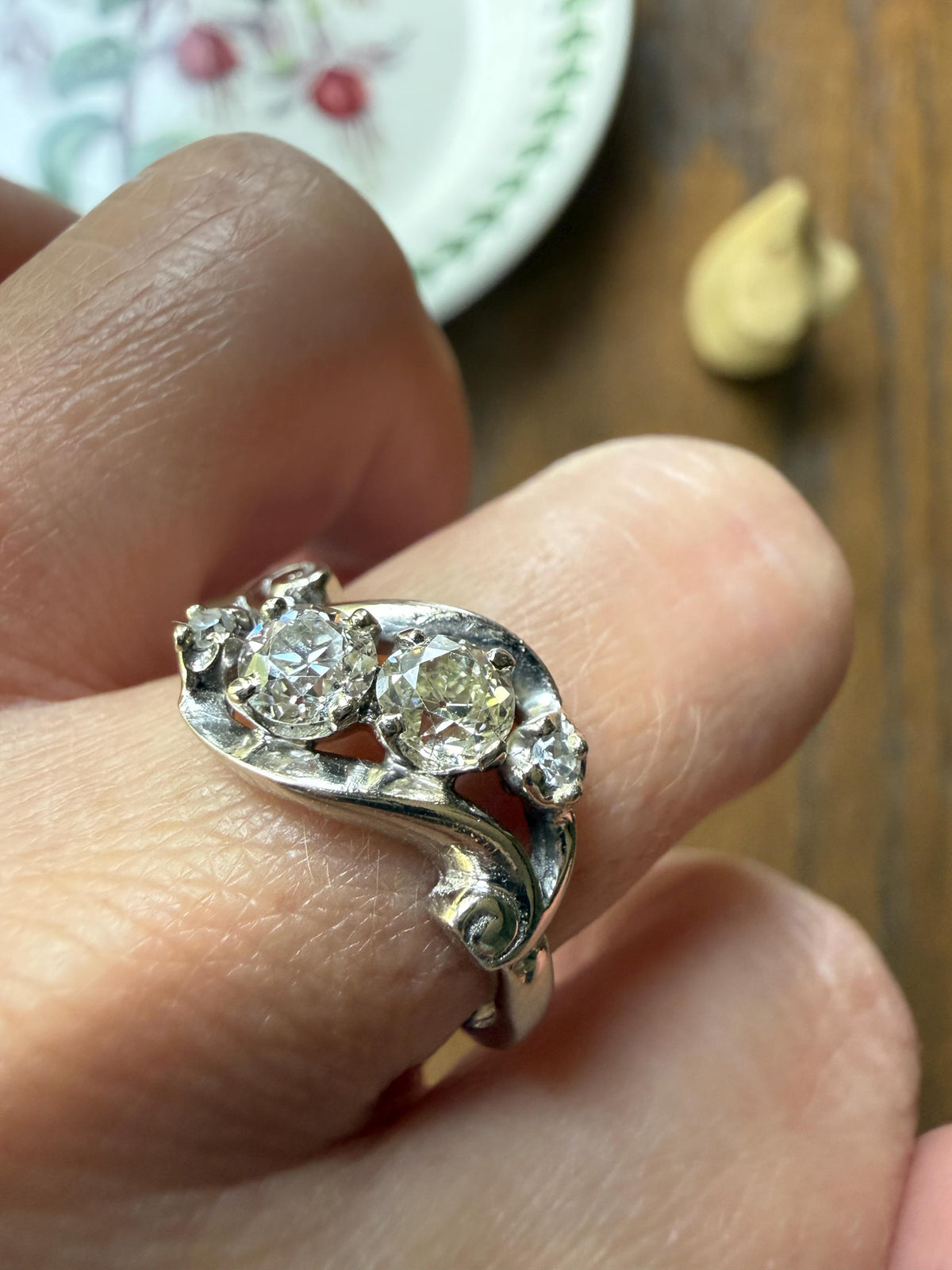 Vintage .8 Carat Tdw Old Mine Old European Cut Diamond SWIRL Ring 14k White Gold Ornate Scrolled Band Art Deco Stacker Toi et Moi