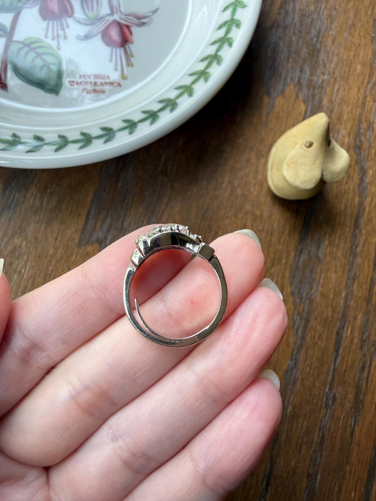 Vintage .8 Carat Tdw Old Mine Old European Cut Diamond SWIRL Ring 14k White Gold Ornate Scrolled Band Art Deco Stacker Toi et Moi