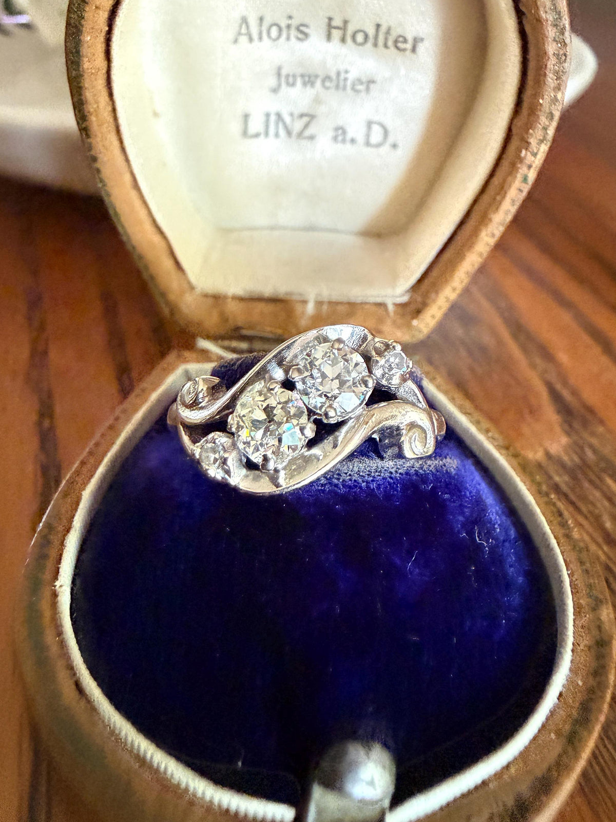 Vintage .8 Carat Tdw Old Mine Old European Cut Diamond SWIRL Ring 14k White Gold Ornate Scrolled Band Art Deco Stacker Toi et Moi