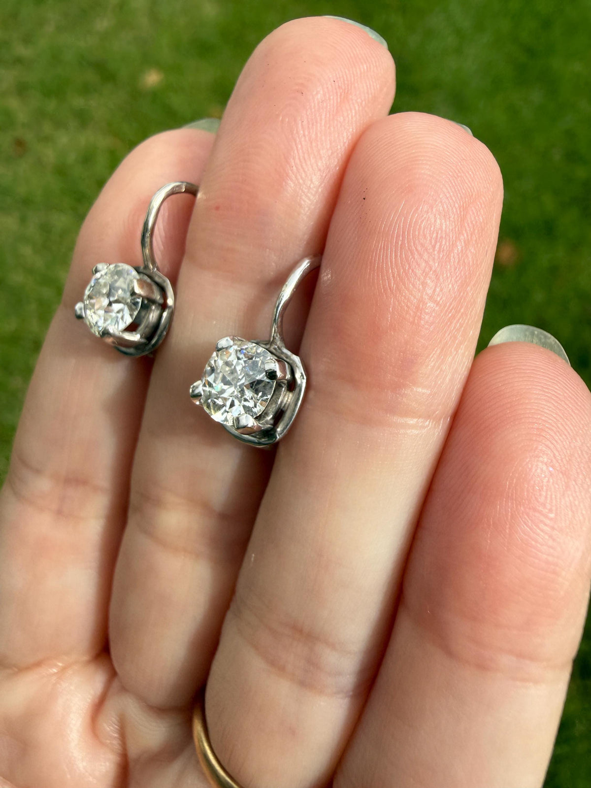 FRENCH Vintage Boxed Two Carats Tdw Antique Old Mine Cut DIAMOND Fixed Dangle Earrings 18k White Gold 2Ctw