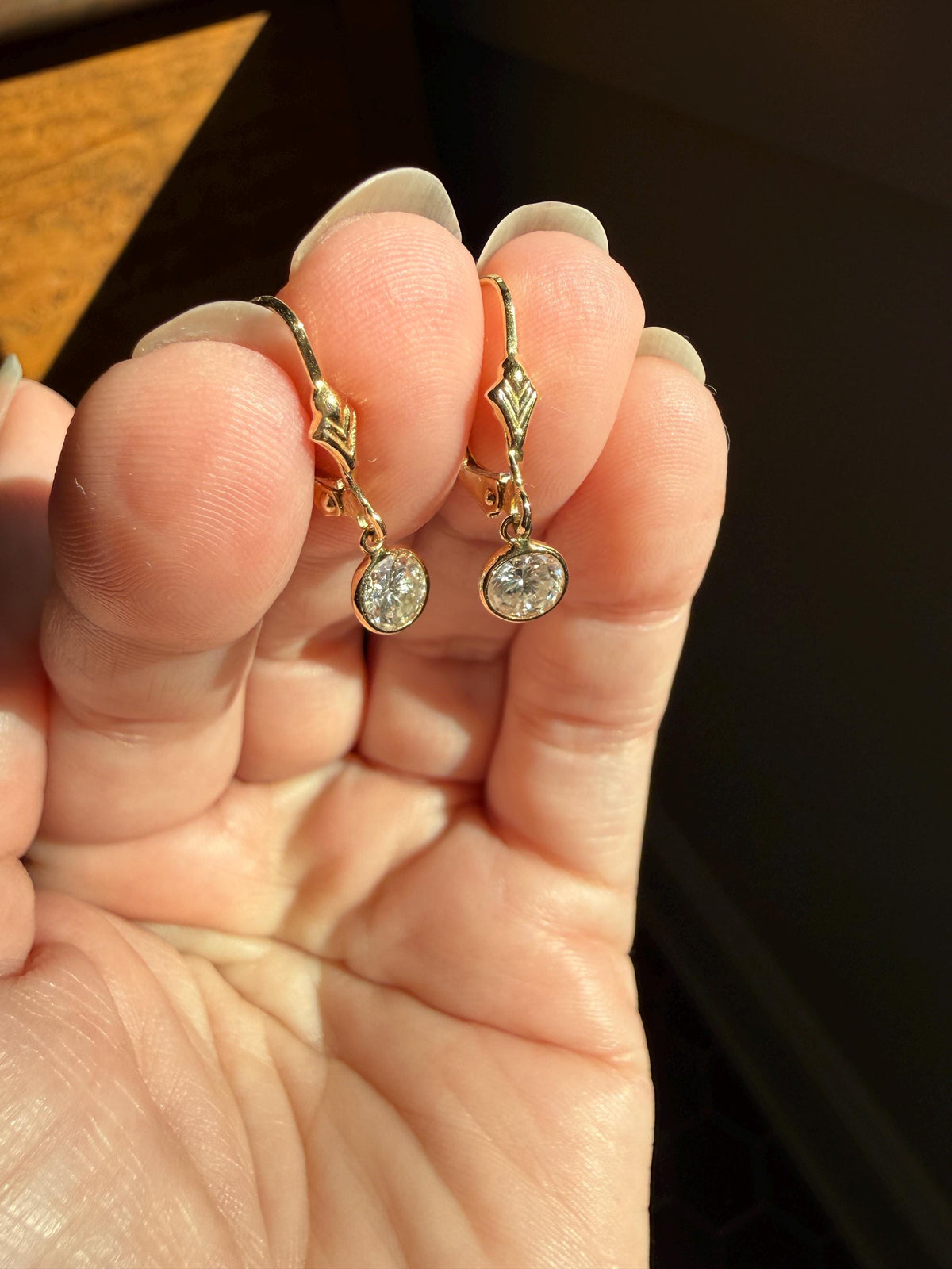 Vintage Dangle Earrings One Carat Tdw Natural Brilliant Cut DIAMOND 14k Gold Bezel Set Arrow Sparklers 1Ctw
