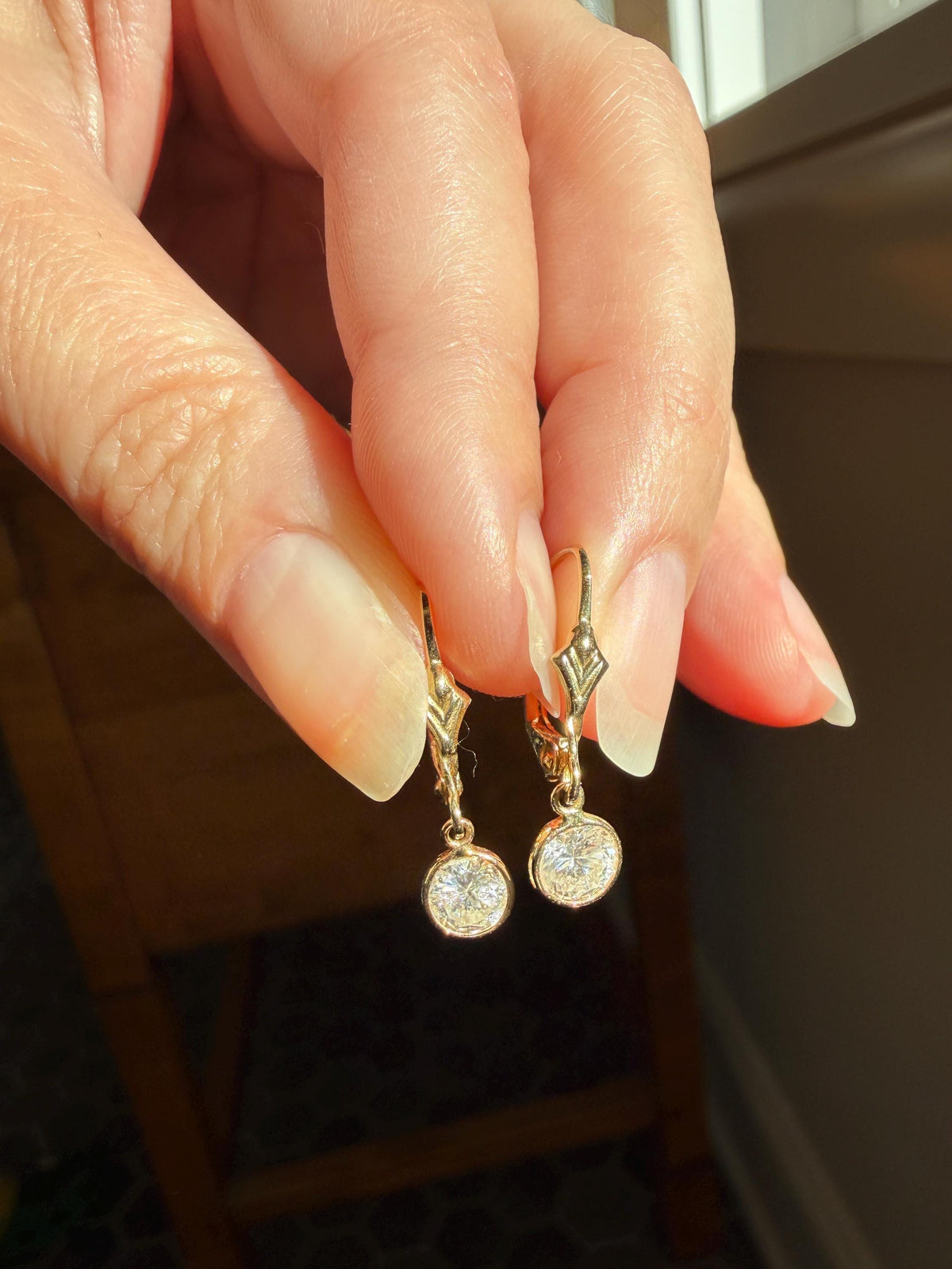 Vintage Dangle Earrings One Carat Tdw Natural Brilliant Cut DIAMOND 14k Gold Bezel Set Arrow Sparklers 1Ctw
