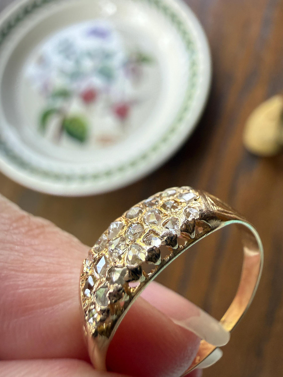 Antique 21 Natural Old Rose Cut DIAMONDS Angled GRID Triple Row Cobblestone 18k Gold Ring Stacker Pave Encrusted Wide Band Sparkle