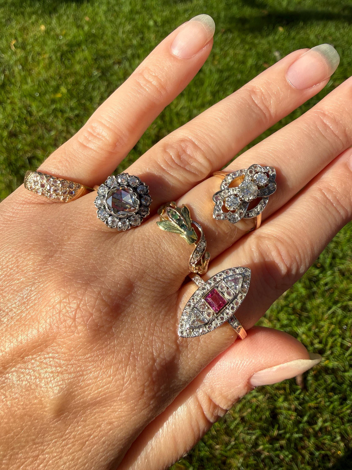 Antique 21 Natural Old Rose Cut DIAMONDS Angled GRID Triple Row Cobblestone 18k Gold Ring Stacker Pave Encrusted Wide Band Sparkle