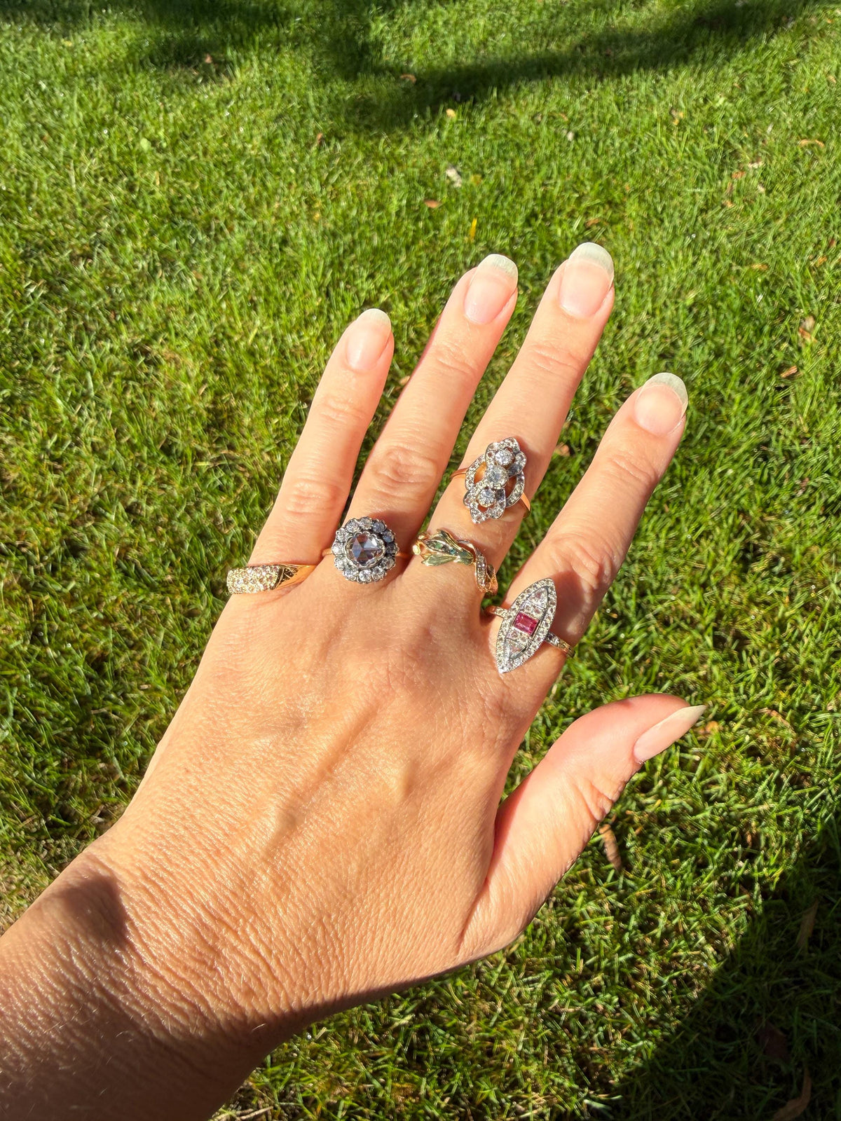 Antique 21 Natural Old Rose Cut DIAMONDS Angled GRID Triple Row Cobblestone 18k Gold Ring Stacker Pave Encrusted Wide Band Sparkle