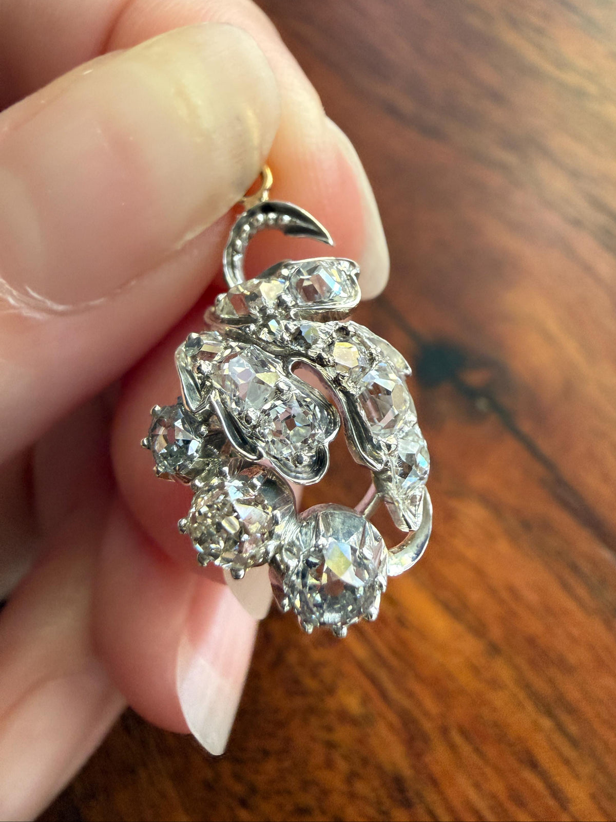 Floral Antique 1.75 Carats Chunky Natural Old Mine Cut DIAMOND 18k Gold Silver French Cluster Pendant Leaf Giardinetti Peruzzi Elongated
