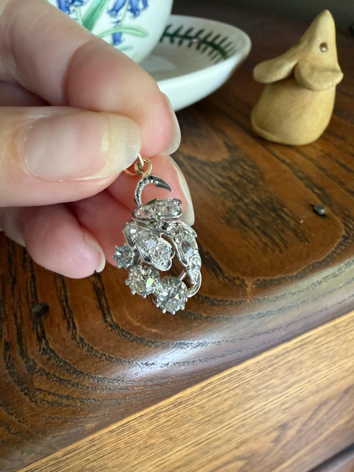 Floral Antique 1.75 Carats Chunky Natural Old Mine Cut DIAMOND 18k Gold Silver French Cluster Pendant Leaf Giardinetti Peruzzi Elongated