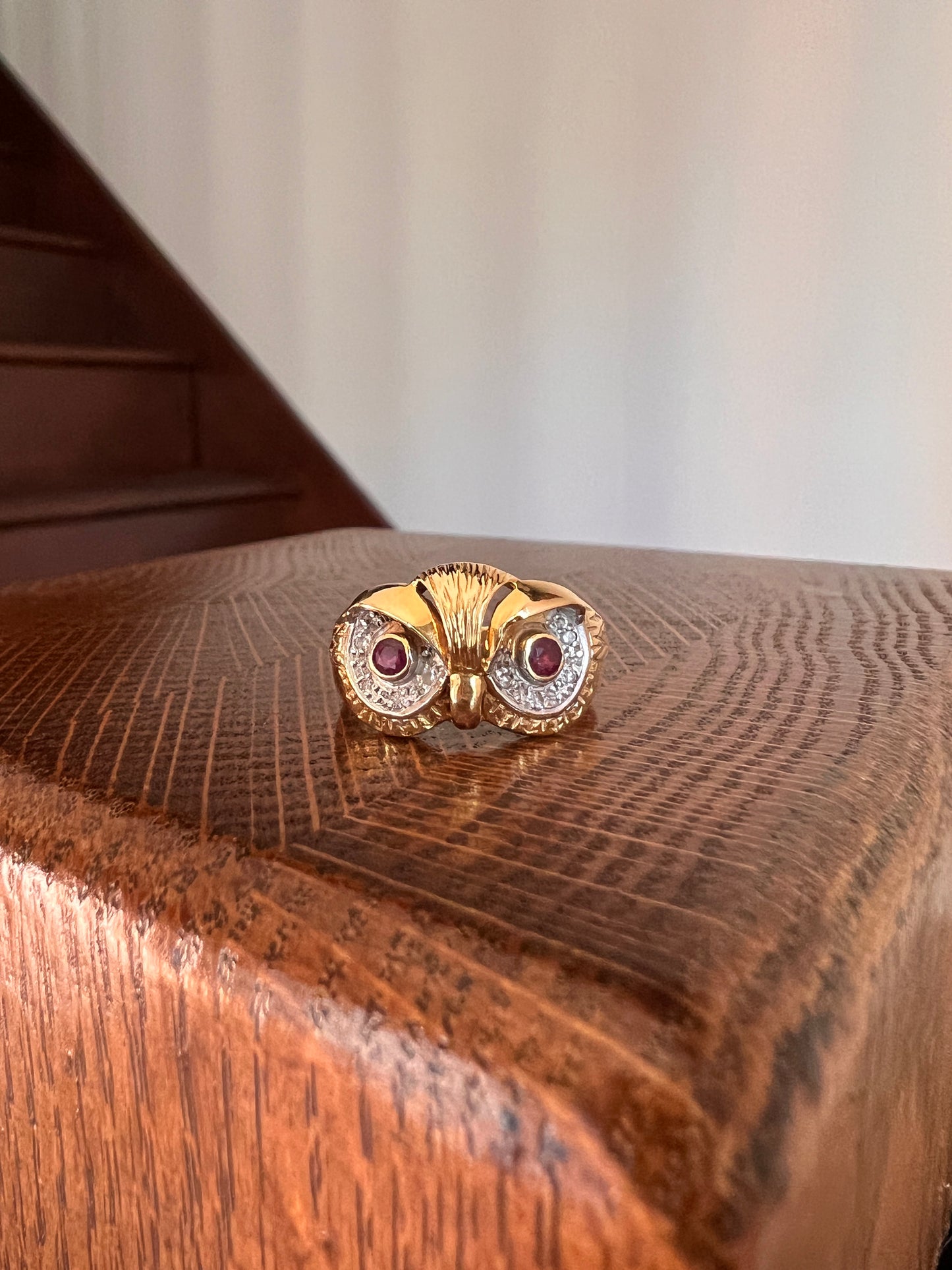 OWL Vintage 18k Gold Figural Ring Diamond and Ruby Eyes Red 3D Detail Chunky Stacker