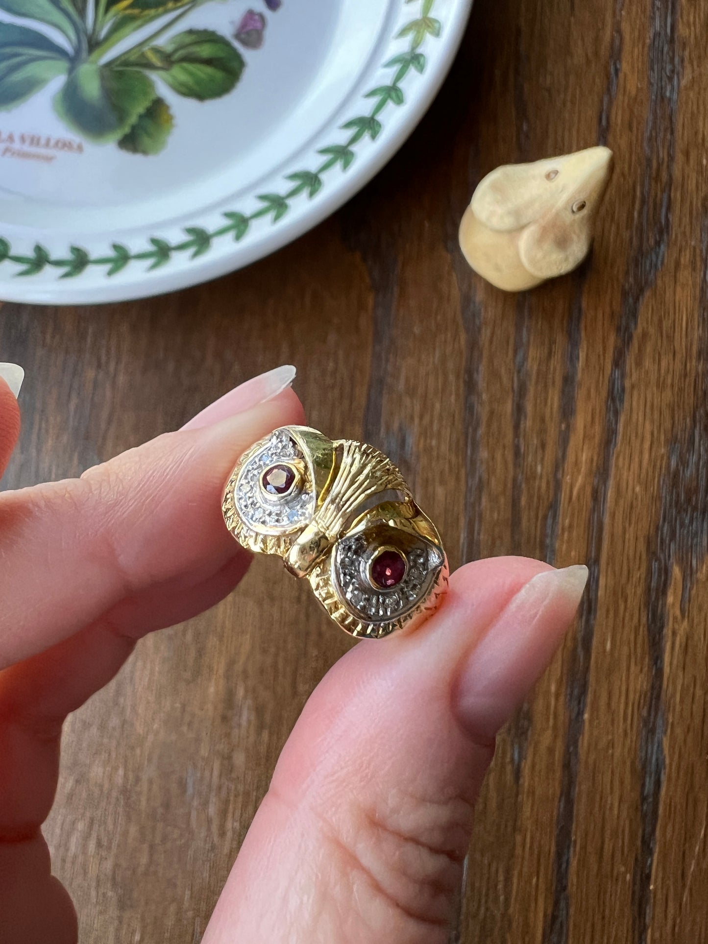 OWL Vintage 18k Gold Figural Ring Diamond and Ruby Eyes Red 3D Detail Chunky Stacker