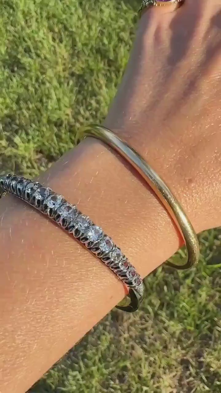 French Antique 4.2 Carats 18k Gold Clear White Topaz Gemset Hinged Bangle Line Bracelet Wriststack