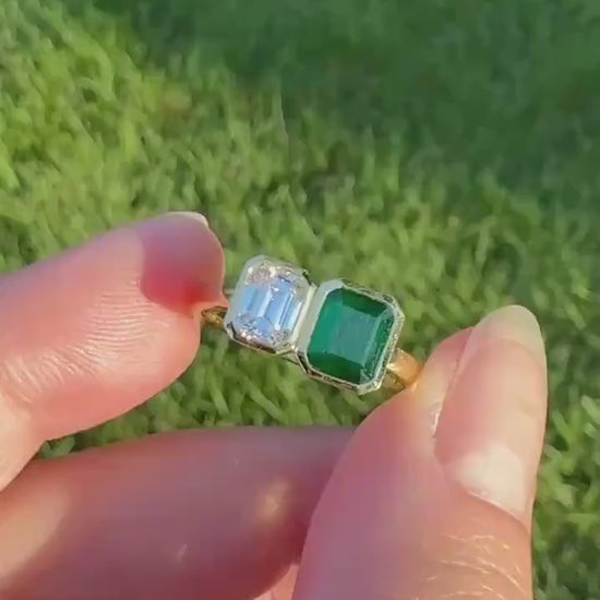 Vintage Emerald Cut Diamond Natural Green Emerald Toi et Moi Ring French 18k Gold Bezel Set Geometric Stacker Ring Unique Engagement
