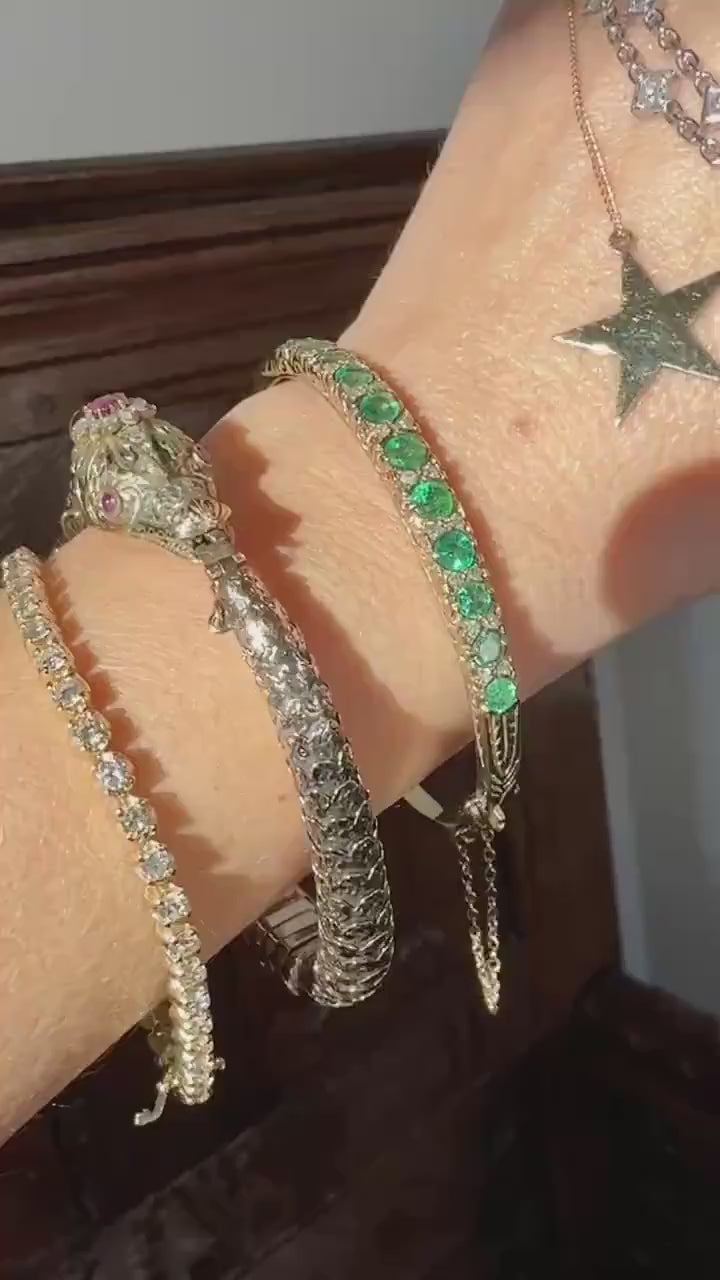 STAR Vintage 14k Gold Figural Necklace Celestial Pendant on Chain