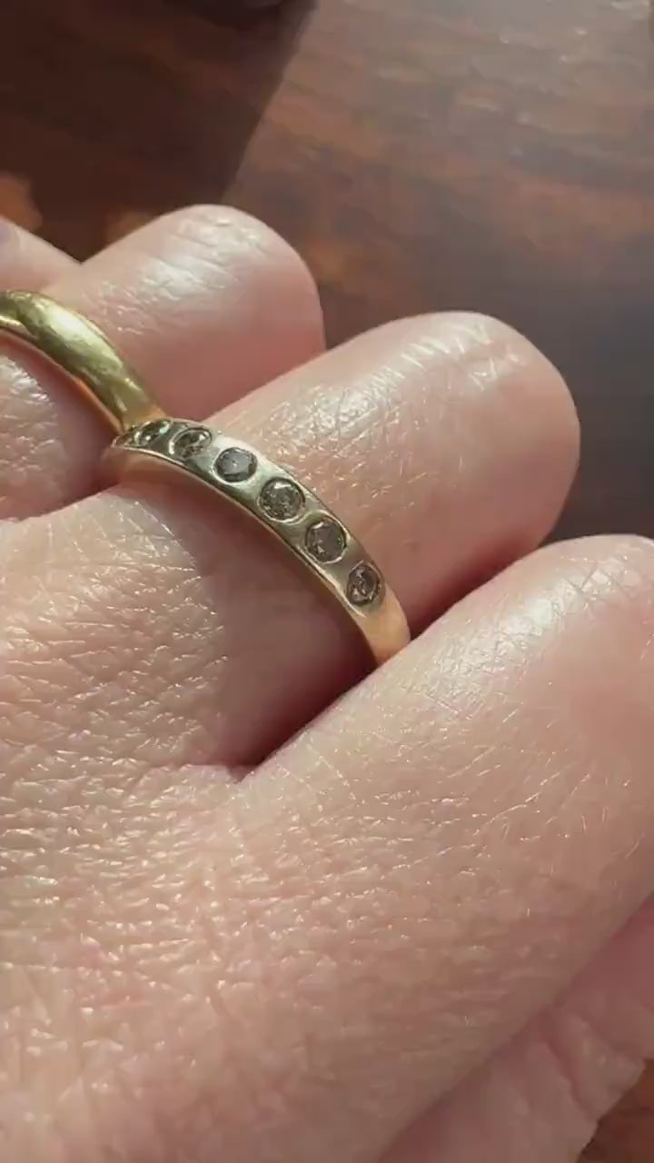 Vintage FANCY Brown Chocolate Golden Cognac Diamond Seven Stone Gypsy Band Skinny Stacker Half Hoop Eternity 9k Gold Minimalist