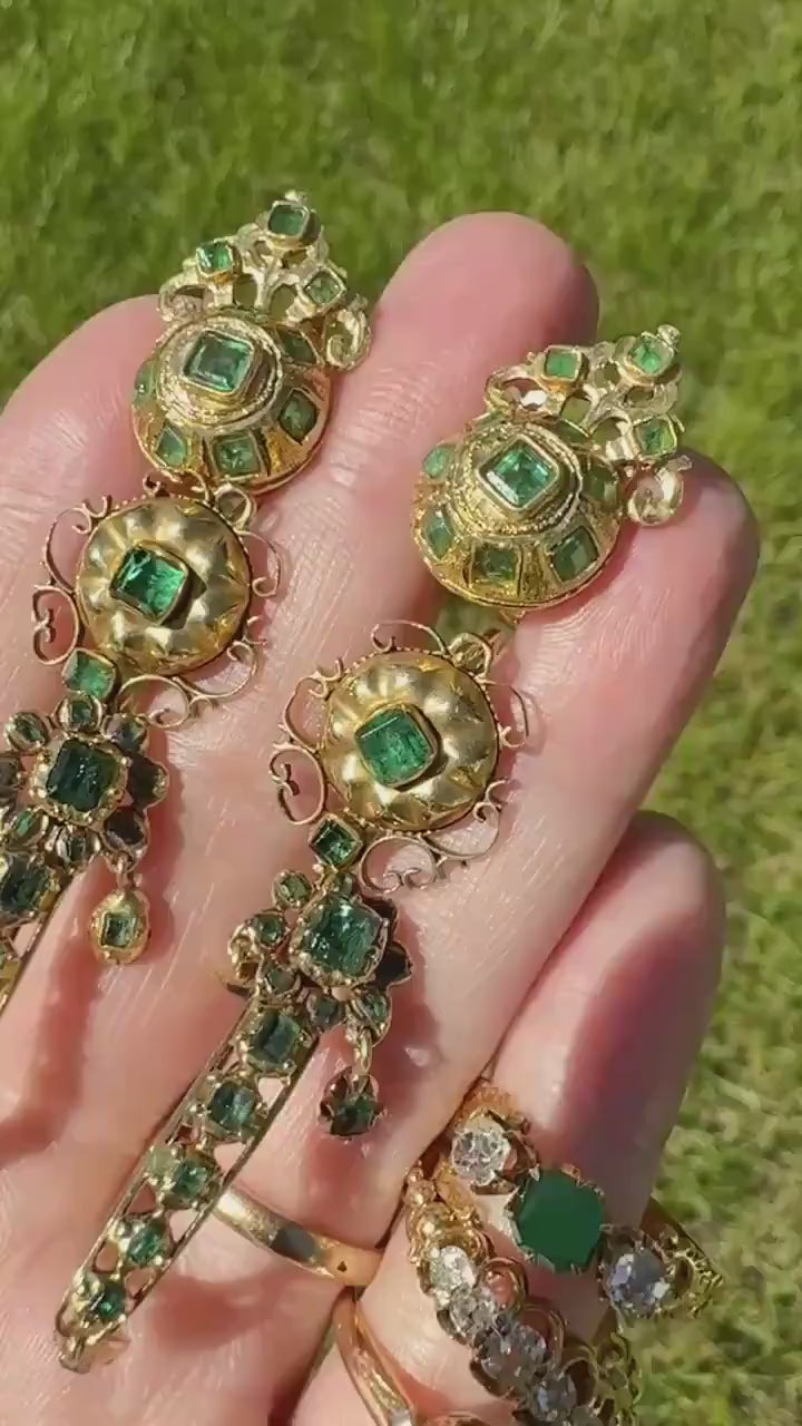 ANTIQUE Iberian 22 Natural Square Cut EMERALD Early 1900s Georgian Revival Crowned Domed Stud Earrings 18k Gold Baroque Style Green Engraved