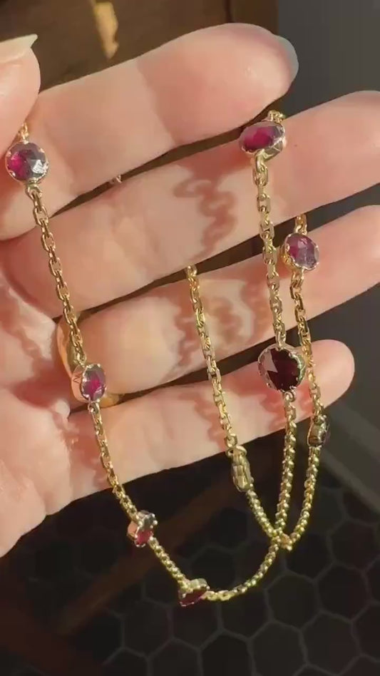 Gorgeous Perpignan GARNET Station Chain Necklace 18k Gold Bezel Set Pendants Rose Cut Closed Back Almandine Glowing Rare Pendant Holder