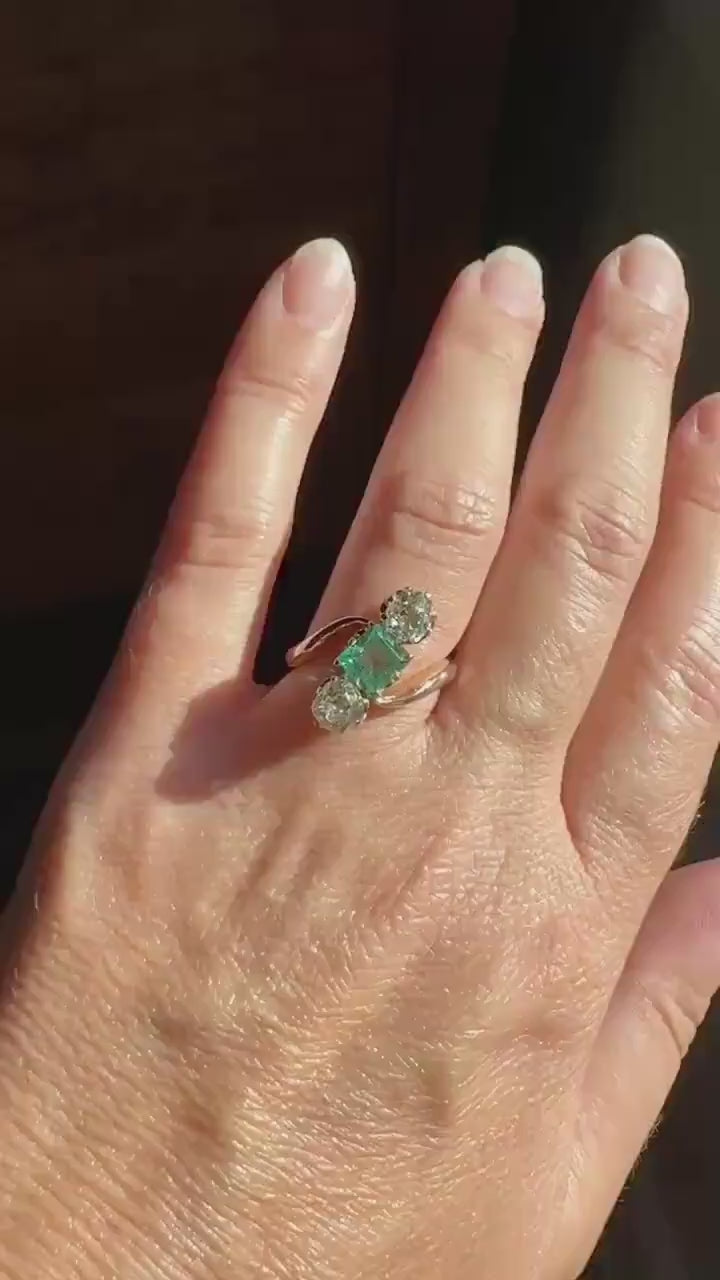 Antique Natural EMERALD & 1.2 Carat Old Mine Cut DIAMONDS Ring Swirl Bypass Band 14k Rose Gold Art Nouveau Green Sparkle
