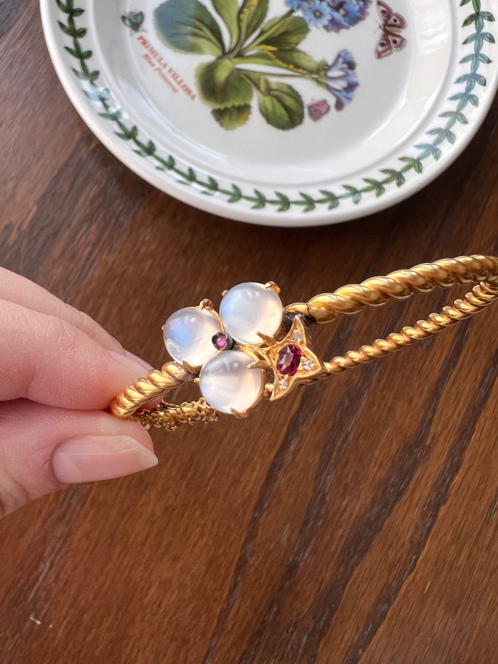 MOONSTOON Antique FRENCH Ruby CLOVER Rose Cut Diamond Hinged Bangle Twist Bracelet 18k Gold Victorian Belle Epoque Club Art Nouveau Figural