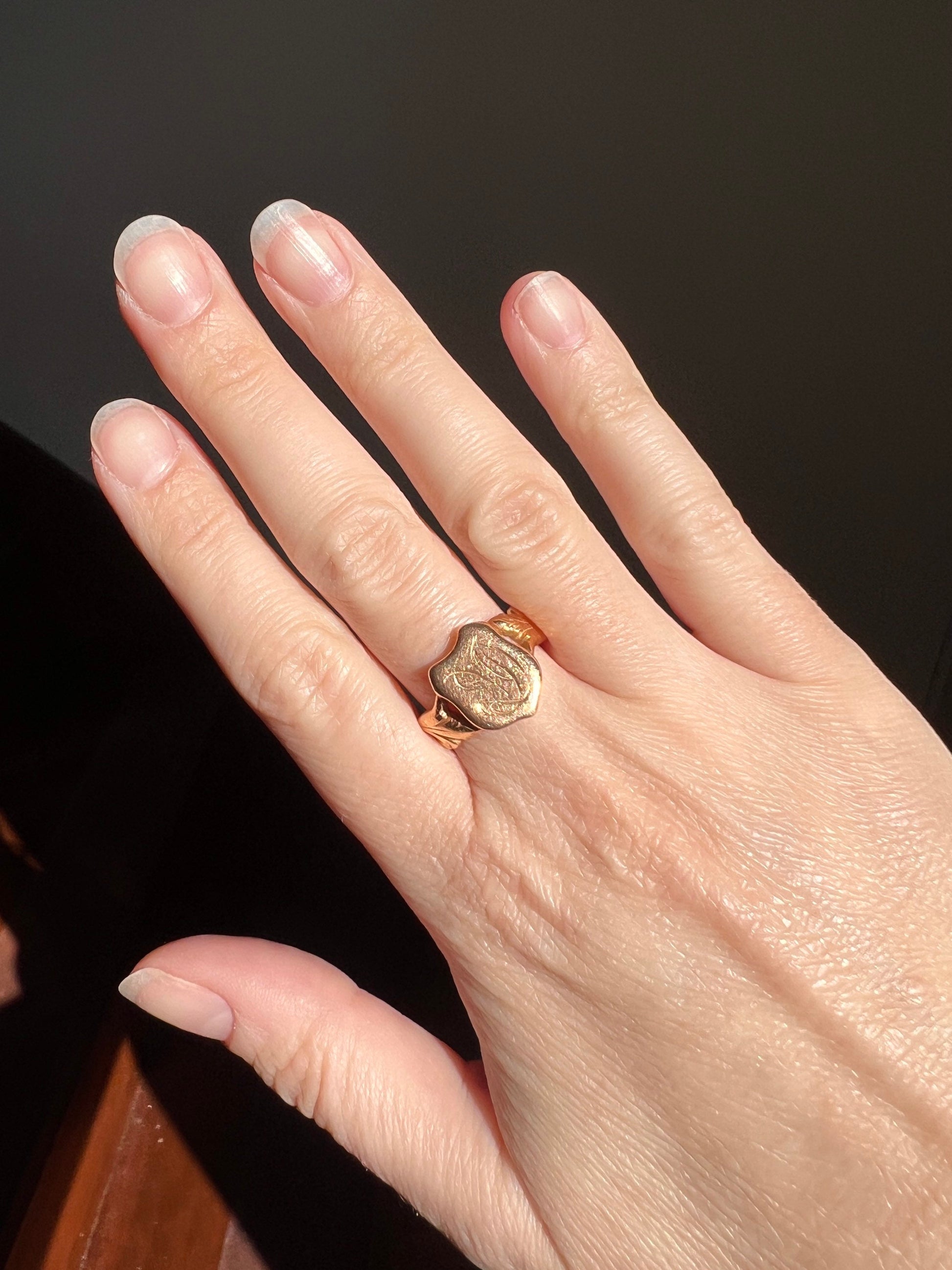 SHIELD Signet Ring Antique FRENCH Chunky 4.95g 14k Gold Rosy Open Leaf Shoulders Wide Stacker Victorian Belle Epoque Sweet Gift Initials MD