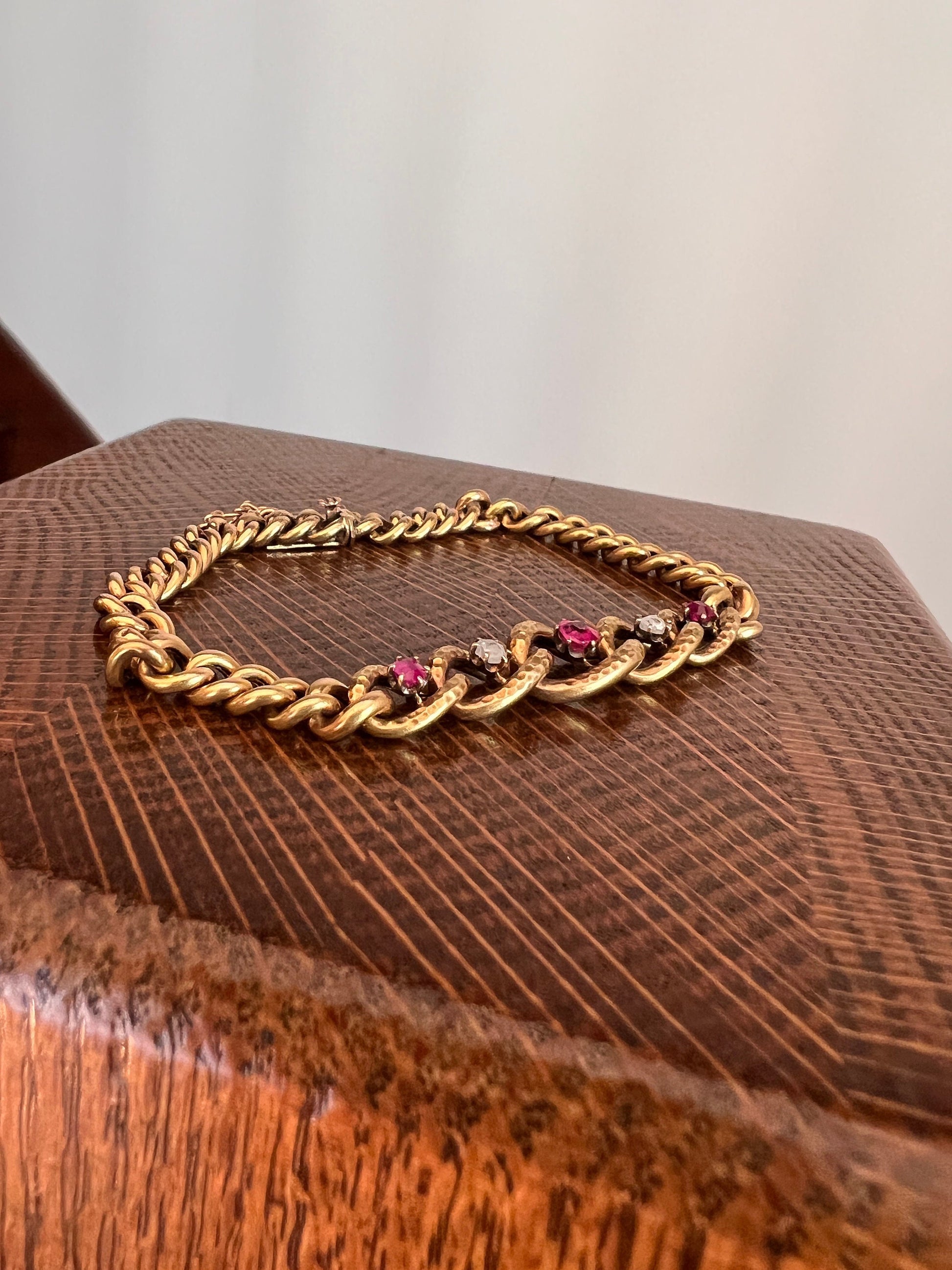 RUBY Rose Cut DIAMOND Five Stone French ANTiQUE 18k GOLD Hammered Curb Link Bracelet ViCTORIAN Belle Epoque Wriststack Gift Art Nouveau Red