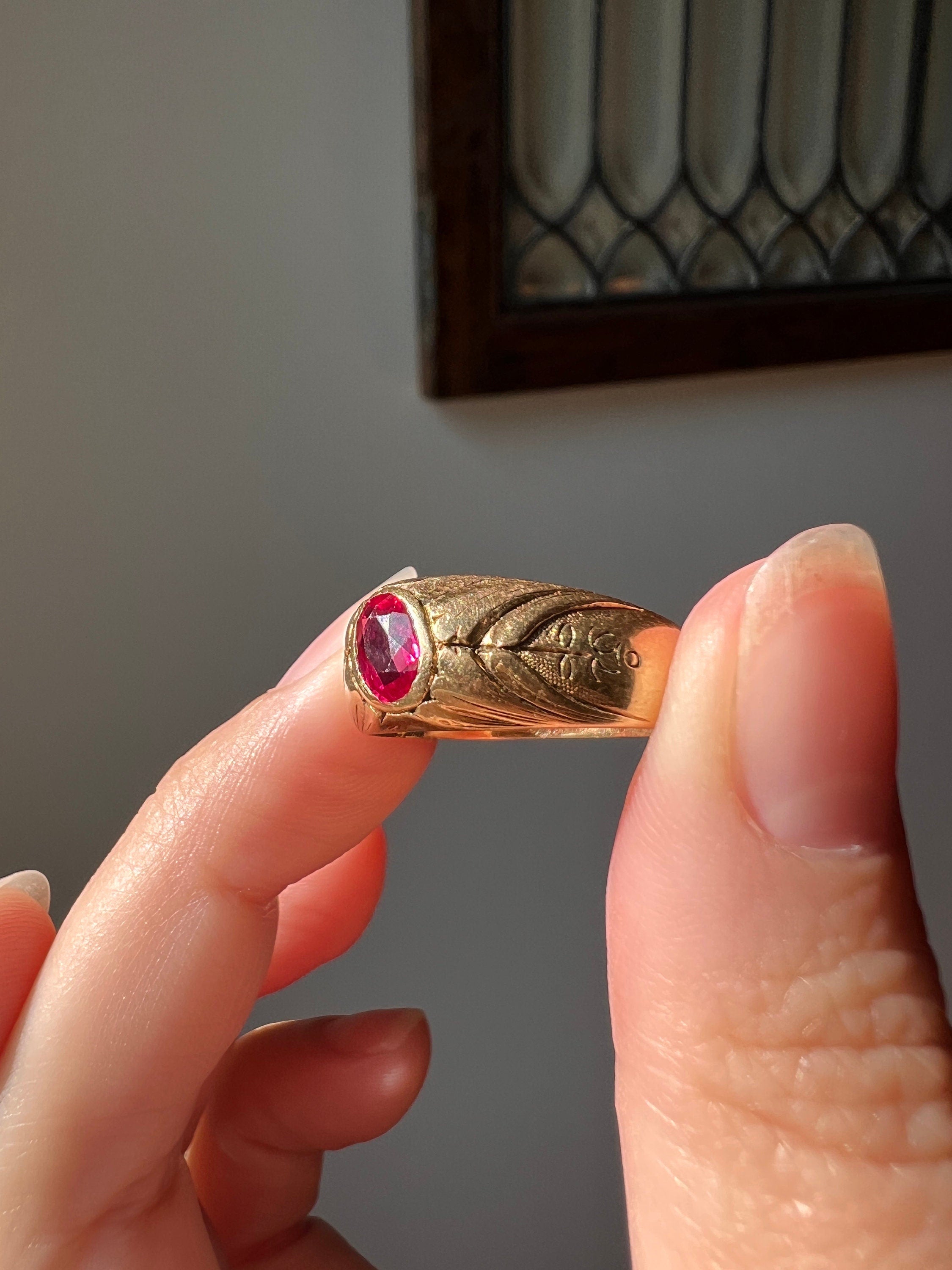Twirling Ruby Gold Ring