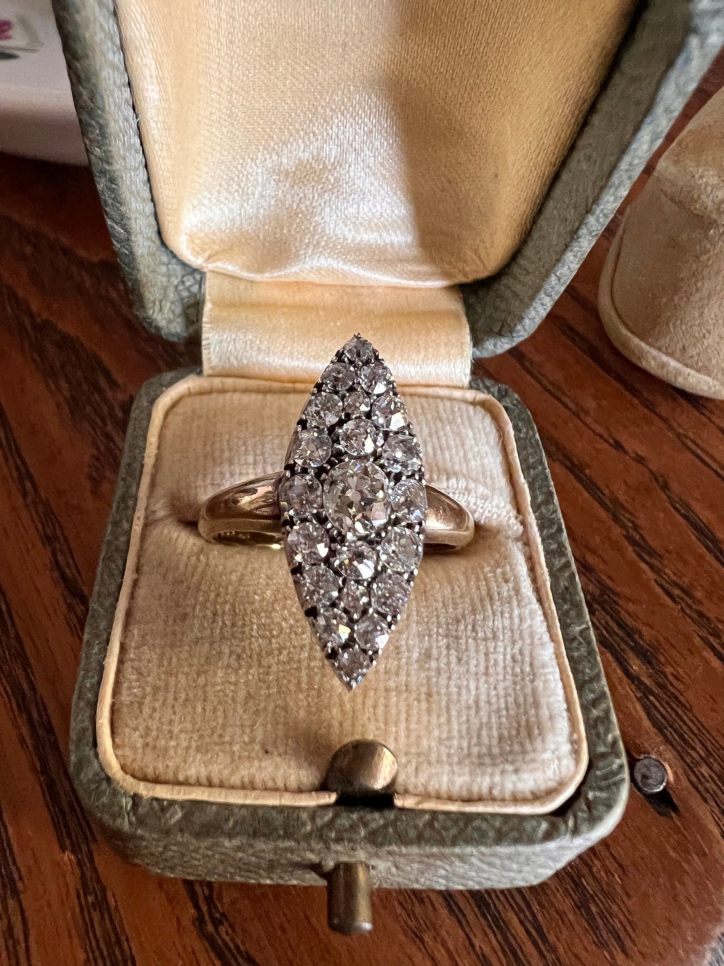 Antique 1 1/3 Carat 21 Old Mine Cut DIAMOND Navette Marquise RING 18k GOLD Victorian 1800s Chunky Stacker Romantic Gift 1.35Ctw Tdw OmC