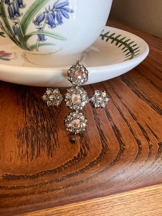 CRUCIFORM French Antique 3.5 Carats 61 Rose & Old Mine Cut DIAMOND PENDANT 18k Gold Silver Cross Sparkle Peach Foil Clusters Georgian 3 1/2