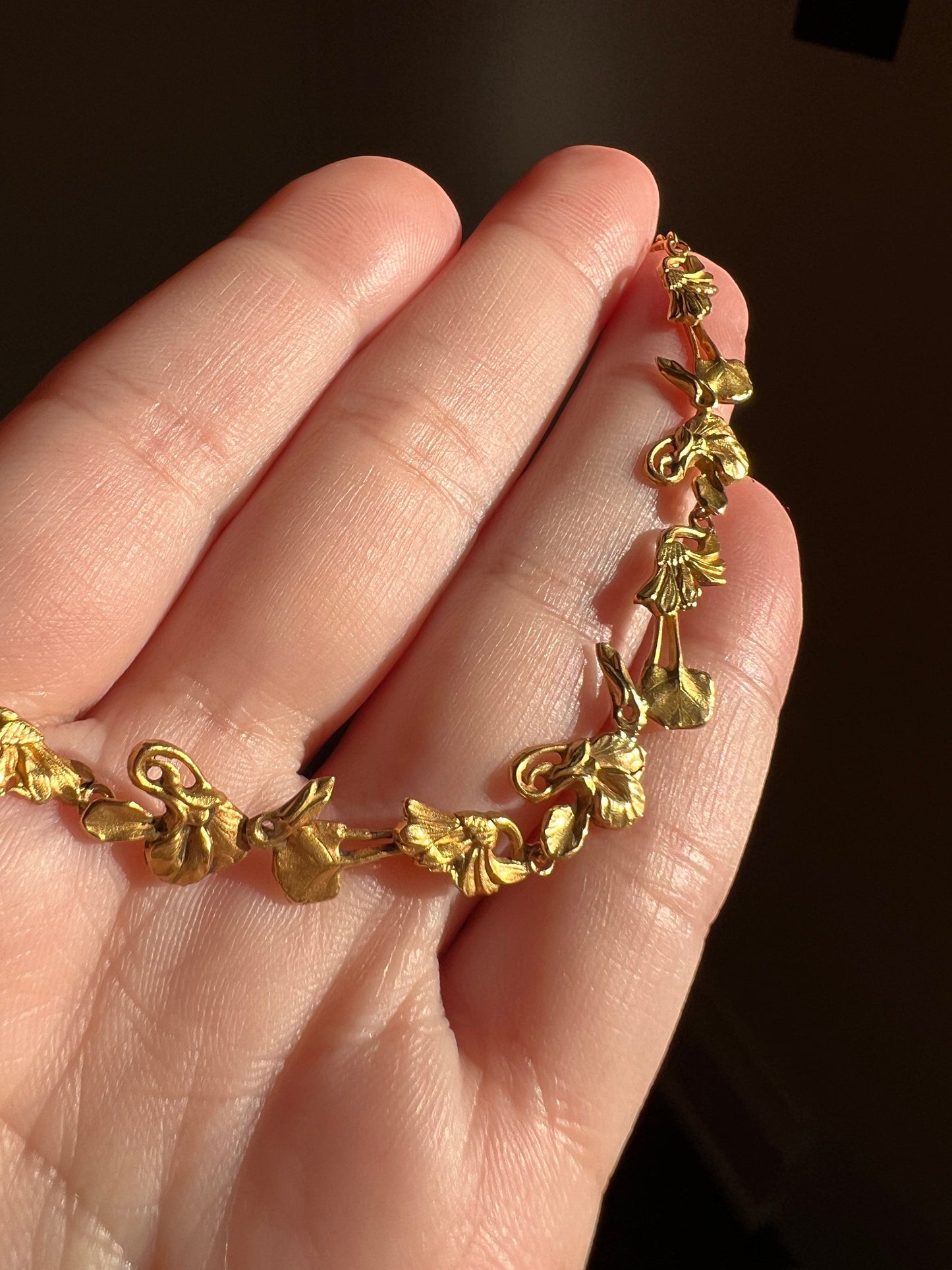 French Art Nouveau FLORAL 18k Gold Garland Necklace 18k Gold Chain Daisy Pansy Violet Belle Epoque Romantic Gift Neckmess Neckstack Figural