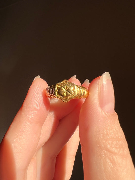 Starburst ANTIQUE High Carat 22k Gold Signet Ring Wide Band Scalloped Engraved Romantic Gift Cluster Stacker Buttery Victorian Georgian