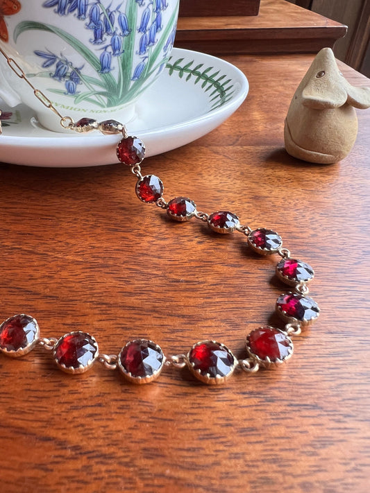 French VICTORIAN Perpignan GARNET Half Riviere Necklace 18k Gold Chain Antique Hallmark Gemset Clasp Purple Berry Red Neckmess Neckstack