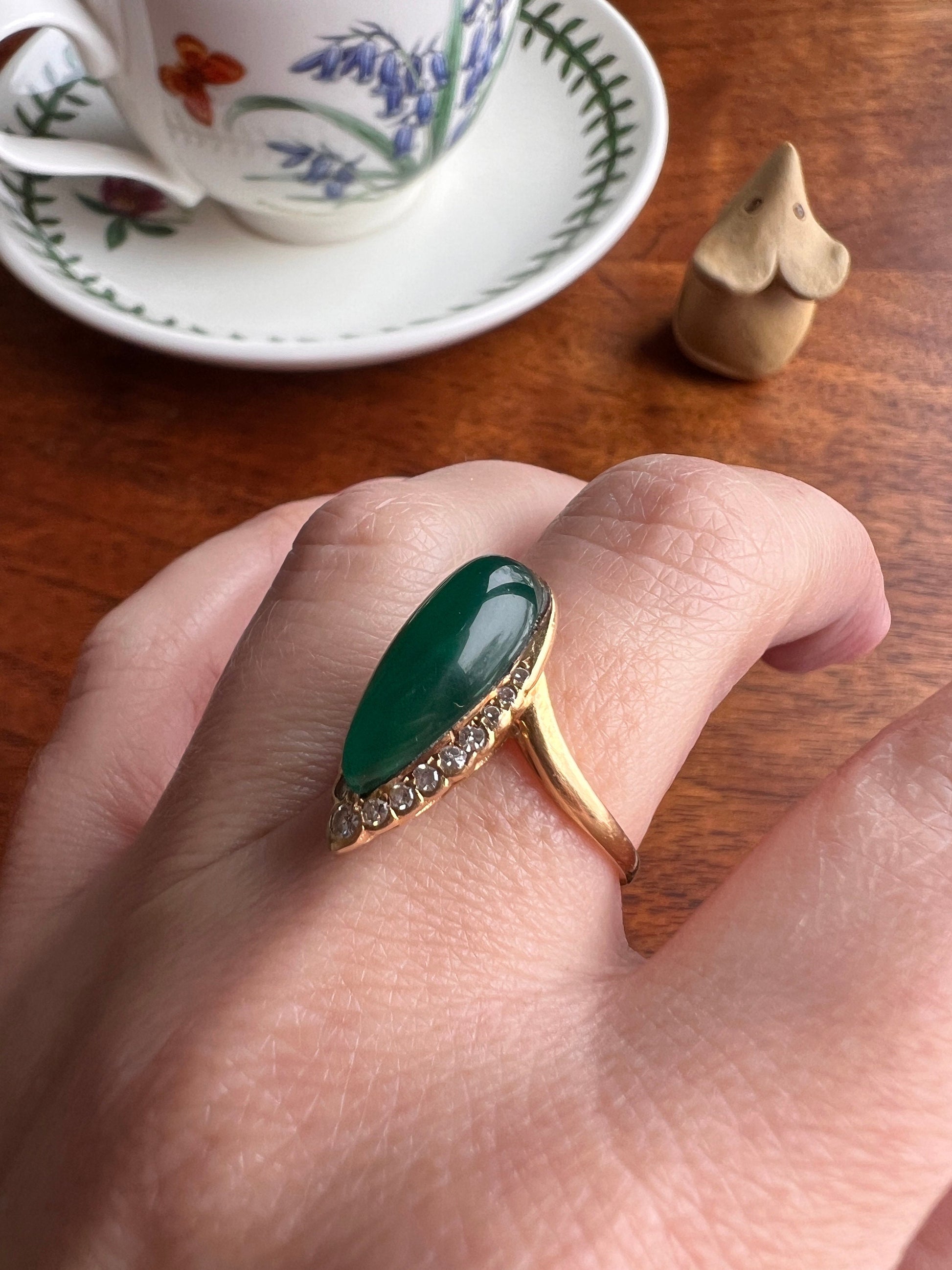 CHRYSOPRASE French Vintage 18k Gold Sugarloaf Teardrop Pear Single Cut Diamond Chevron V Ring Cluster Stacker Romantic Gift Green Retro Tall