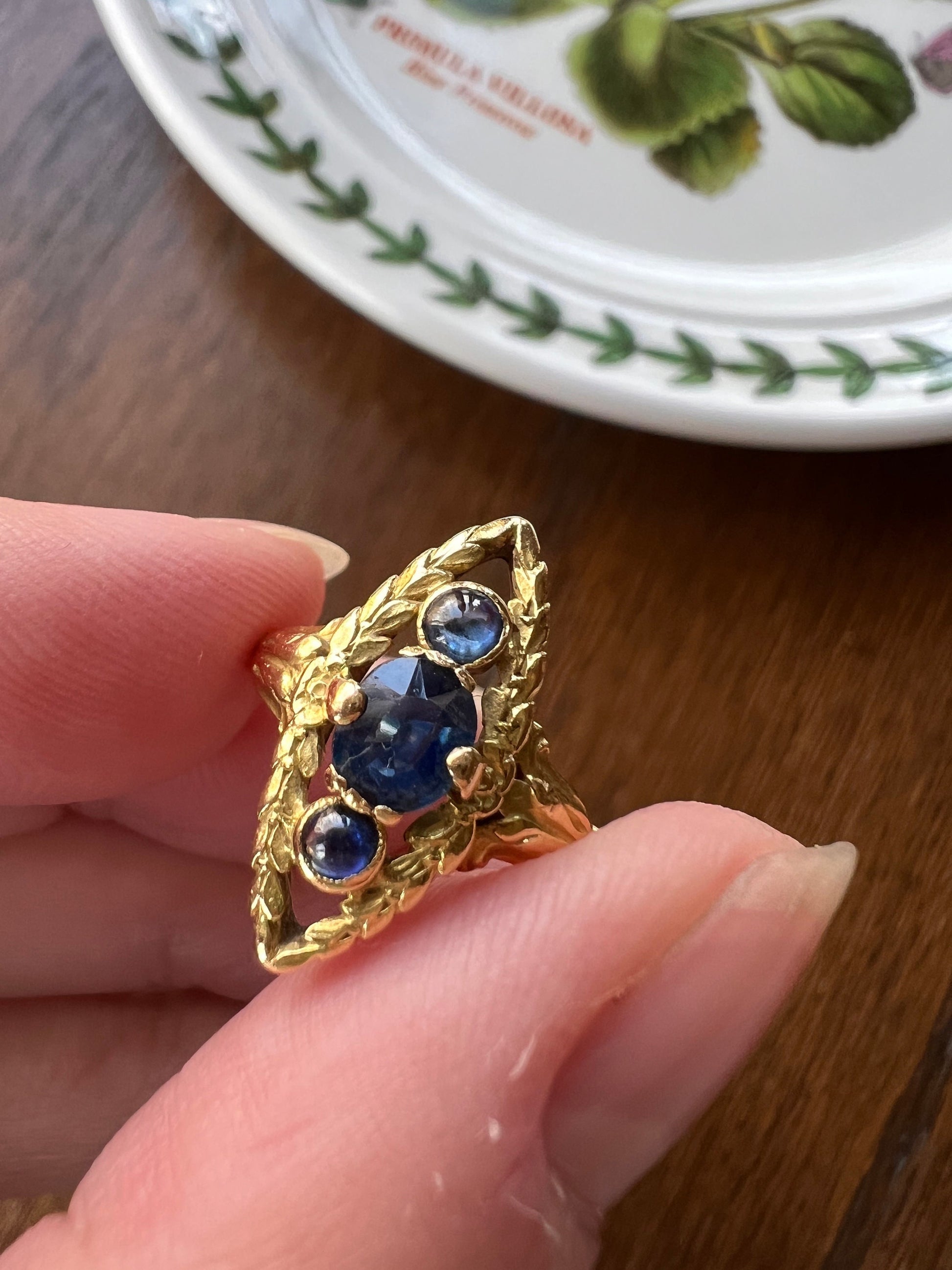 FLORAL Garland French Antique 18k Gold Ring Natural 3 SAPPHIRE FORGET Me NoT Laurel Leaf Halo Art Nouveau Gift Belle Epoque Tulip Shoulders