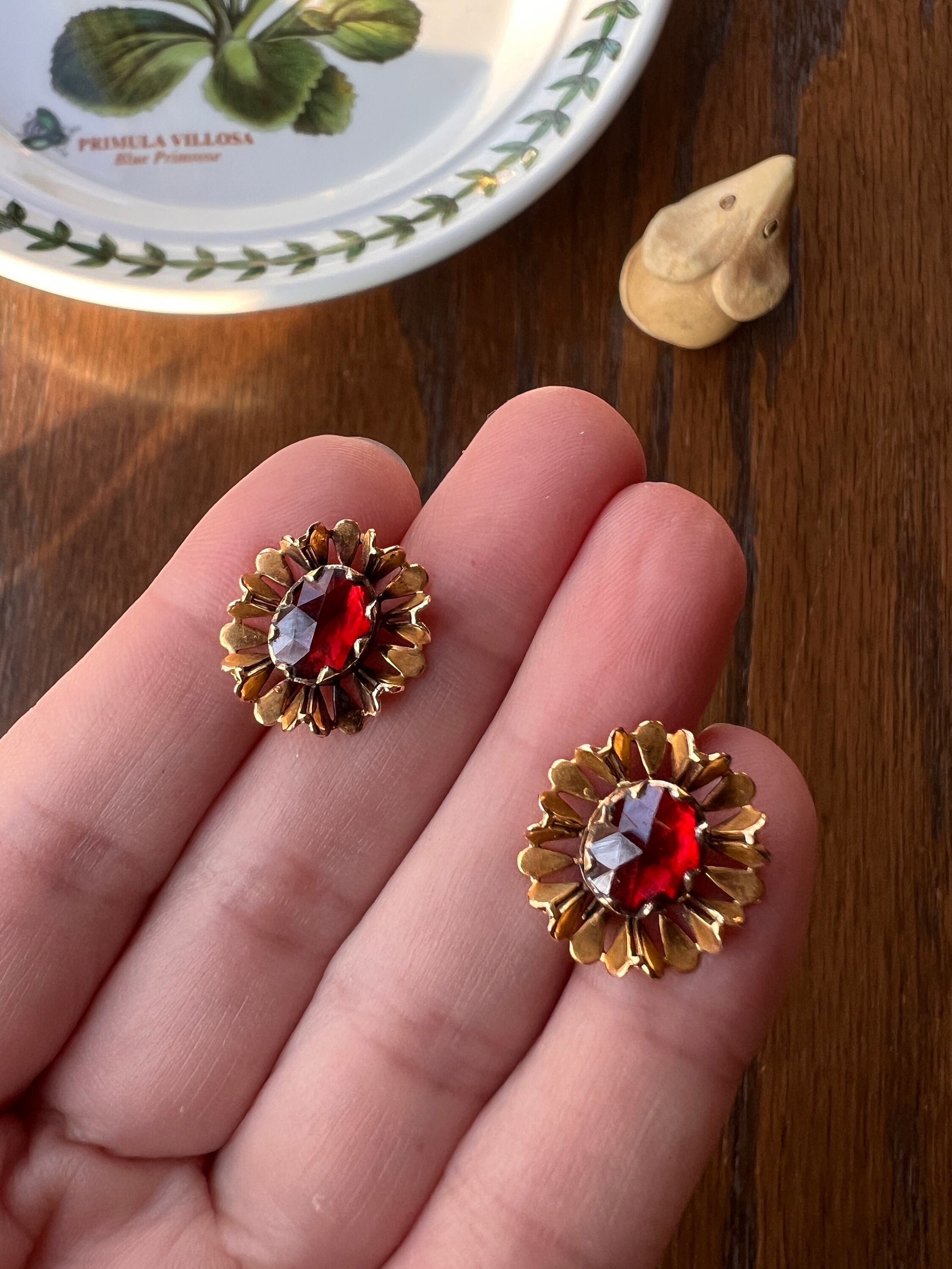 SUNBURST Floral FRENCH Perpignan GARNET Antique 18k Gold Earrings