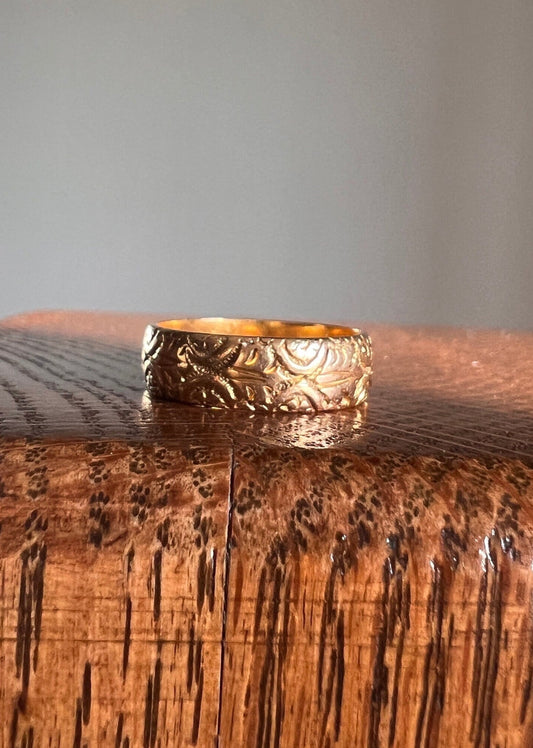Victorian c1881 Antique 18k GOLD Embossed Wide Band Ring Palm Leaf Engravings Glowing Texture Romantic Gift Stacker Wedding Chunky Palmette