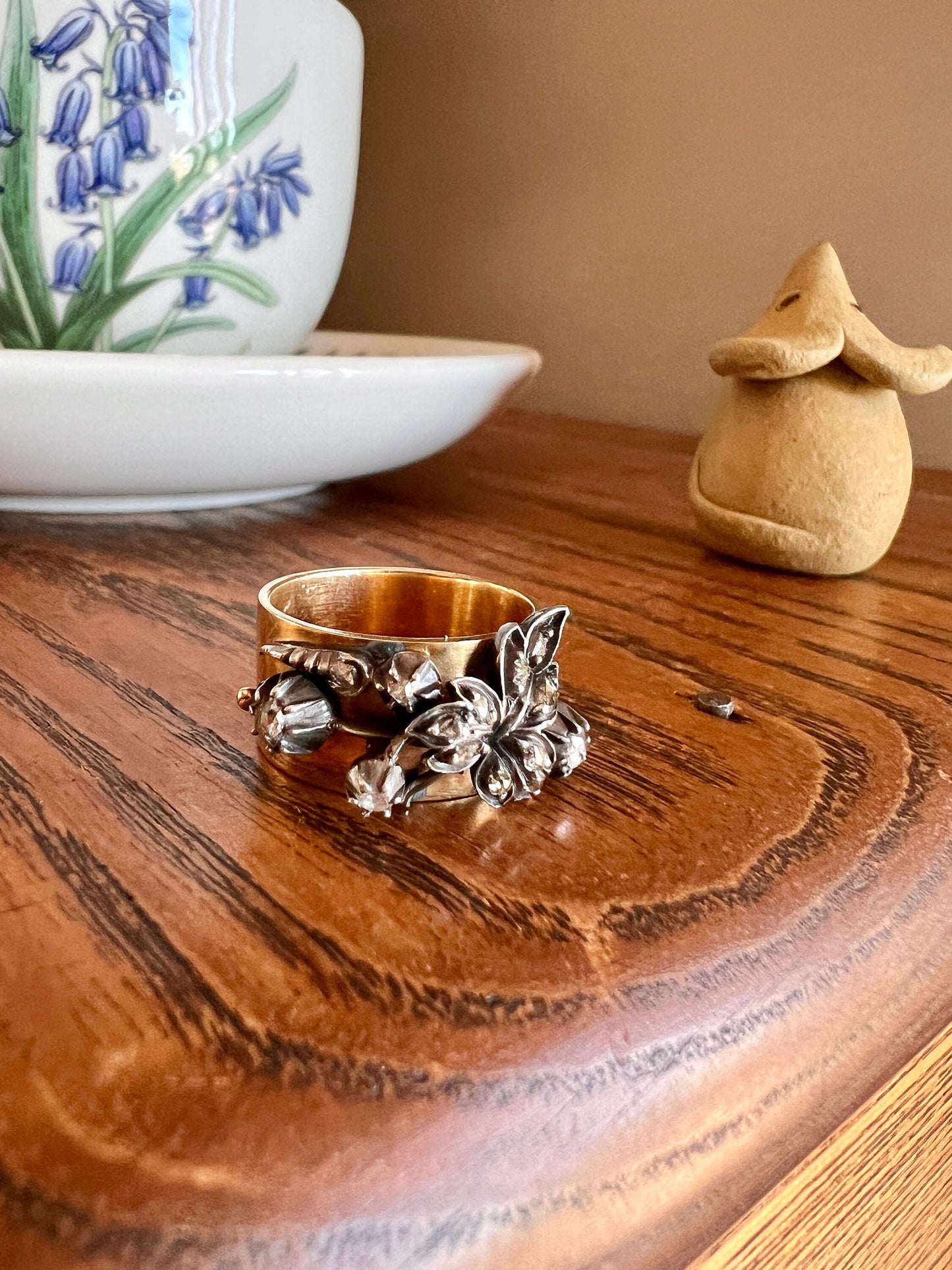 HEAVY Georgian Rose Cut DIAMOND Giardinetti Ring 11.1g 18k Gold 10mm Wide Cigar Band Silver Collets Floral Figural Leaf One of Kind Antique