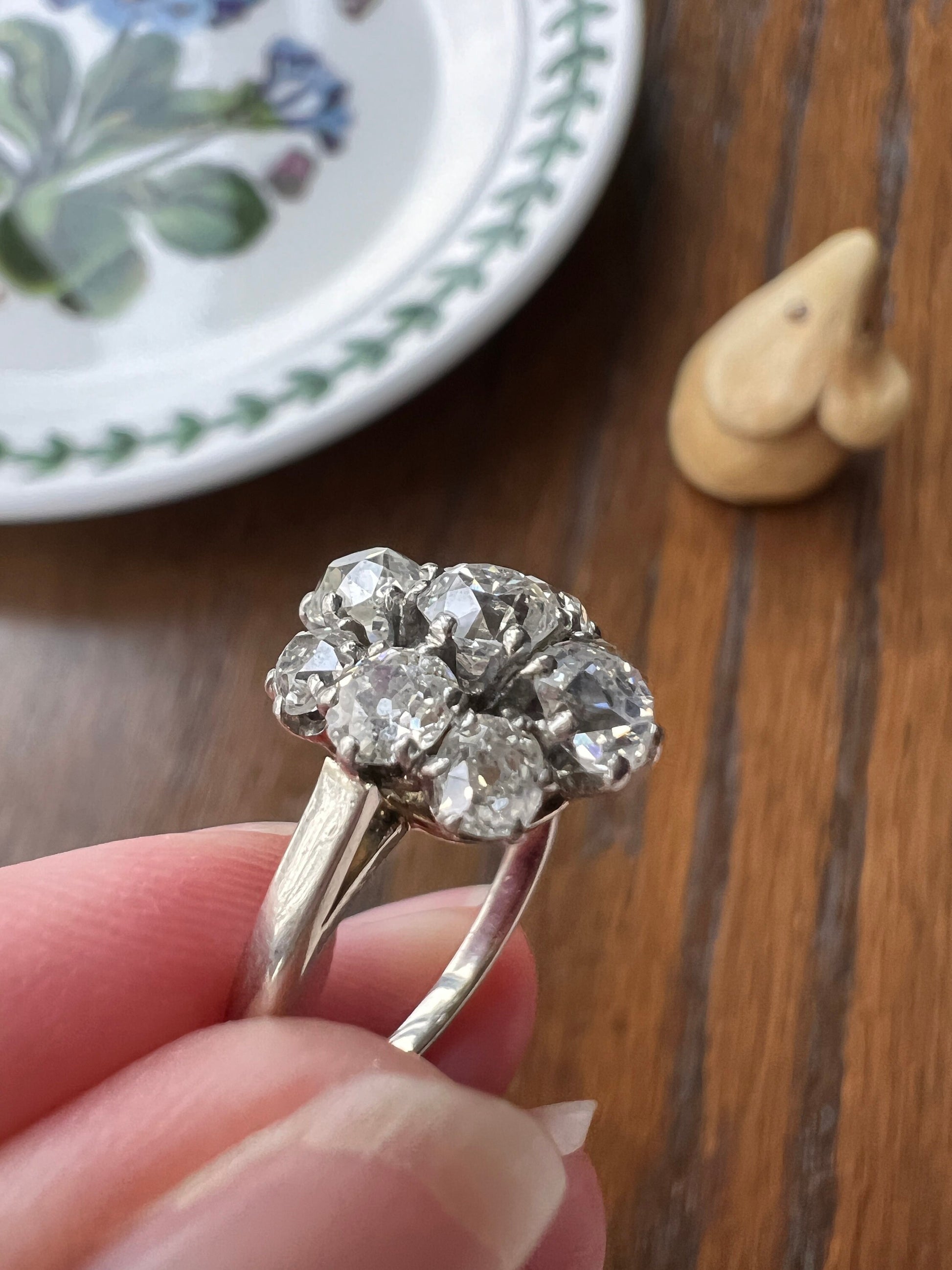 Domed French ANTIQUE 2 1/4 Carats Old Mine Cut DIAMOND Daisy Cluster Ring 18k White Gold Art Deco Gift 2.25 Tdw Belle Epoque Stacker Chunky