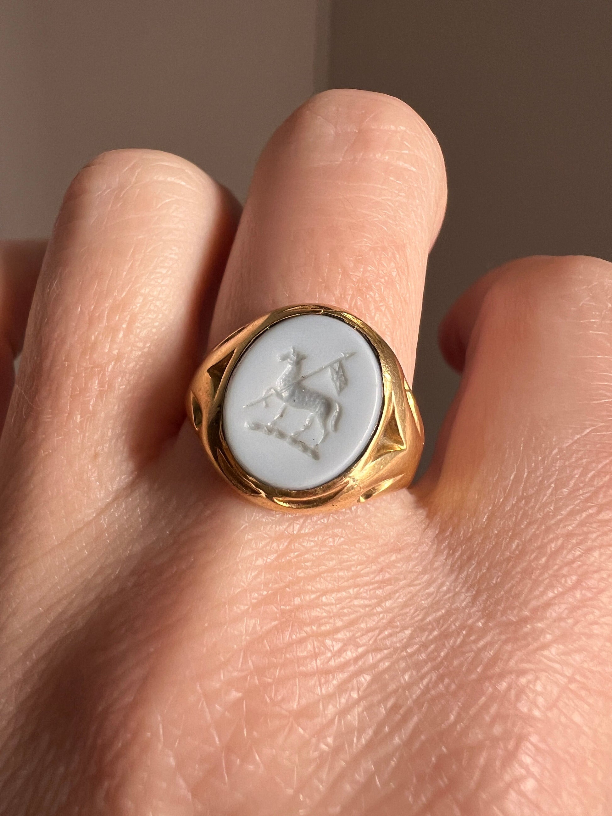 HORSE Banner SARDONYX Signet Ring Antique Stacker 18k Gold Victorian W –  Mouse\'s House Antiques