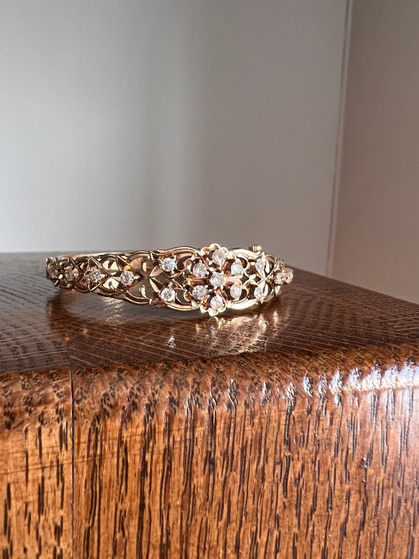 Floral Petite 1 CARAT Old Single Cut Diamond BANGLE BRACELET Small Wrist 18k Gold Victorian Belle Epoque Small Wrist Hinged Screw Clasp