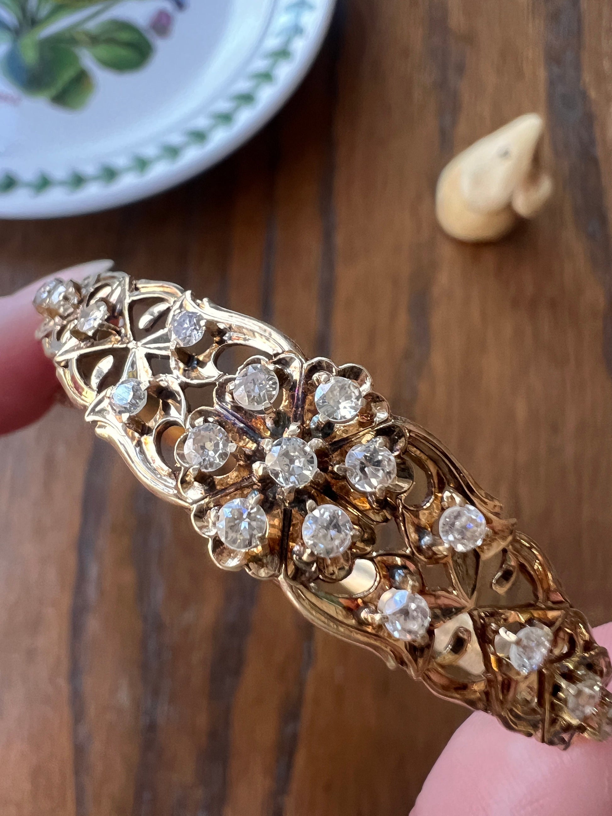 Floral Petite 1 CARAT Old Single Cut Diamond BANGLE BRACELET Small Wrist 18k Gold Victorian Belle Epoque Small Wrist Hinged Screw Clasp