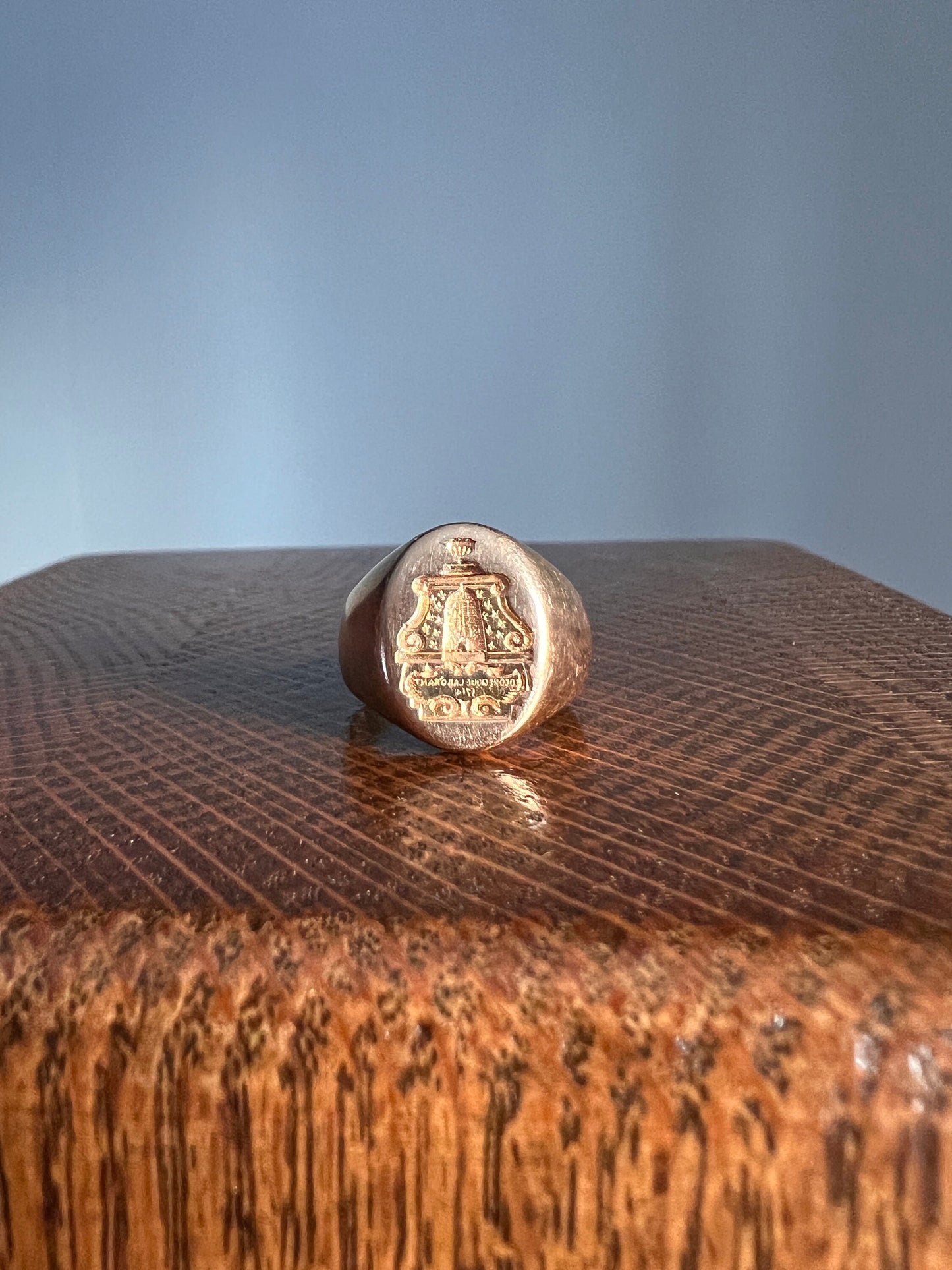 BEEHIVE French Antique Trudon Family Crest Coat of Arms Chunky French SIGNET Ring 9g 18k Gold Old Provenance Teamwork Loyalty Industry Heavy