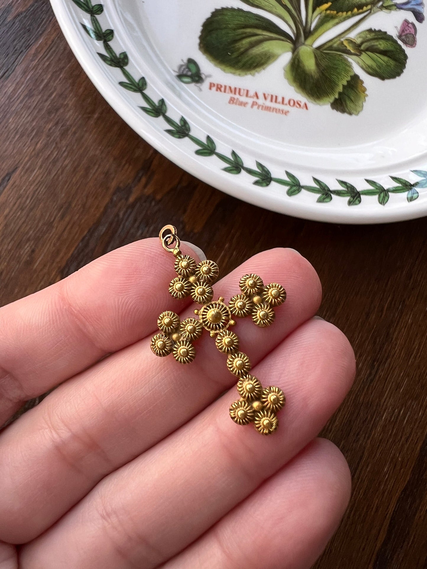 ANTIQUE Cannetille CROSS 18k Gold Pendant Charm Belle Epoque 3D Victorian Little Flowers Rivets Figural Antique Texture Sunburst Starburst