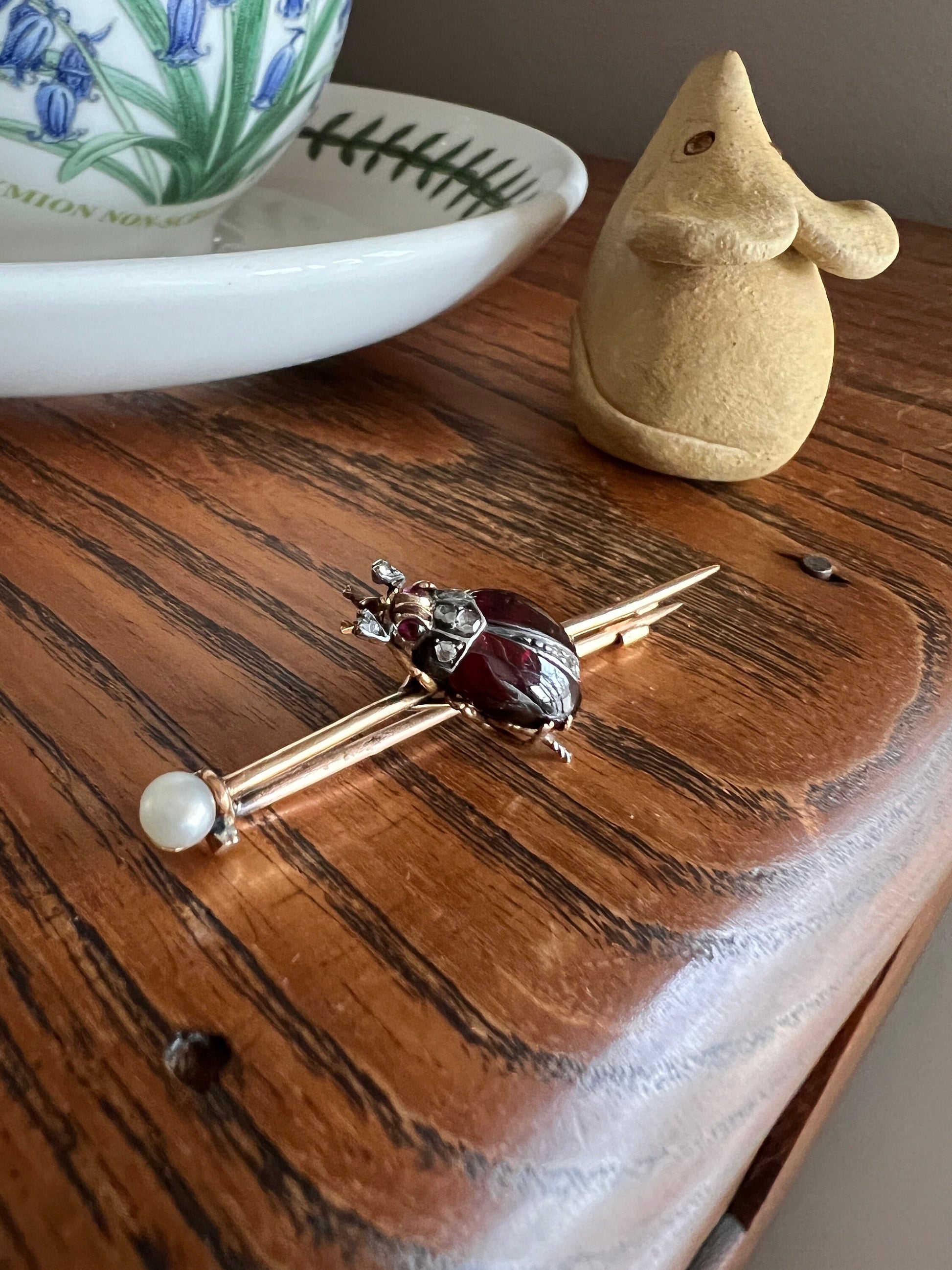 BUG Beetle GARNET Wing Rose Cut Diamond French Antique Victorian Figural Pin Brooch for Pendant 18k Gold Gift Red Carbuncle Scarab Connector
