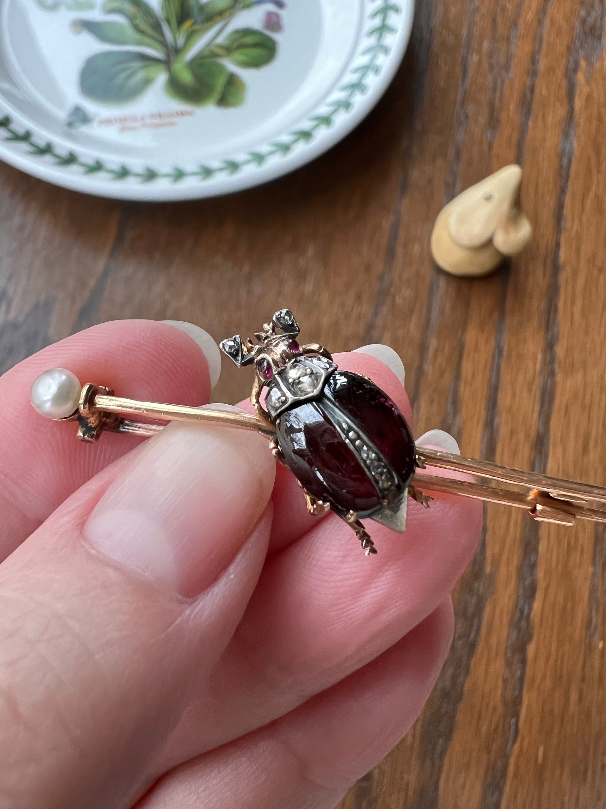 BUG Beetle GARNET Wing Rose Cut Diamond French Antique Victorian Figural Pin Brooch for Pendant 18k Gold Gift Red Carbuncle Scarab Connector