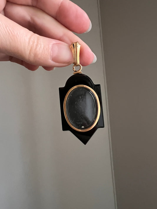 LARGE French Antique Black Onyx SHIELD Chunky Mourning Locket Pendant 18k Gold Victorian Unique Gift Geometric Gothic Statement Neckmess